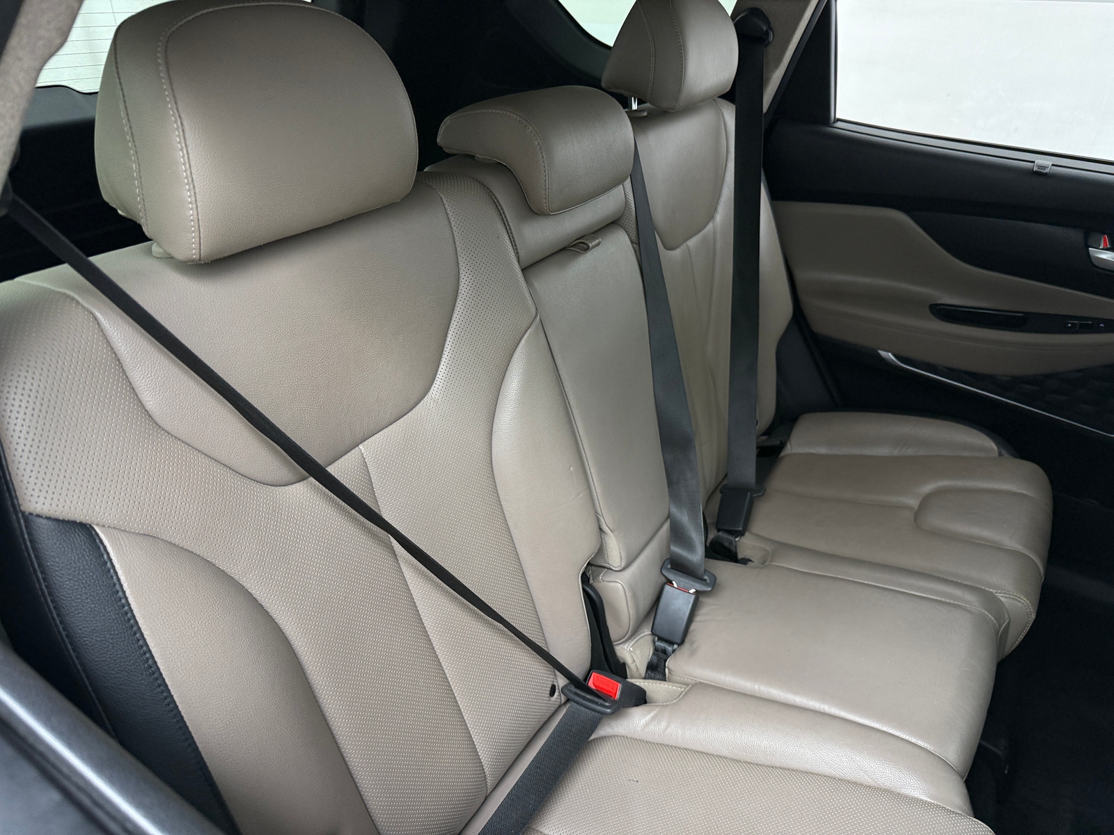 Thumbnail: 2020 Hyundai Santa Fe - 5