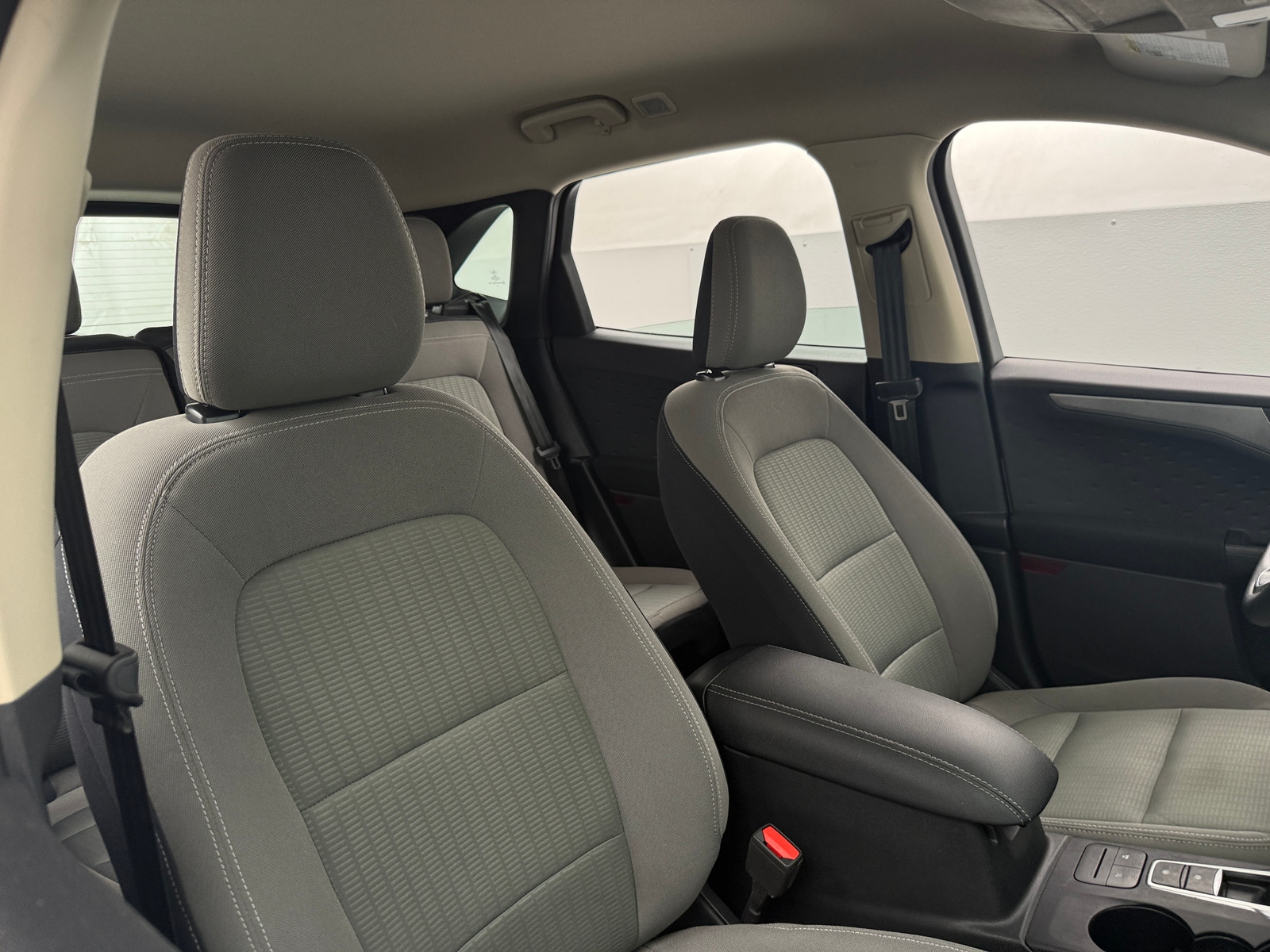 Thumbnail: 2020 Ford Escape - 2