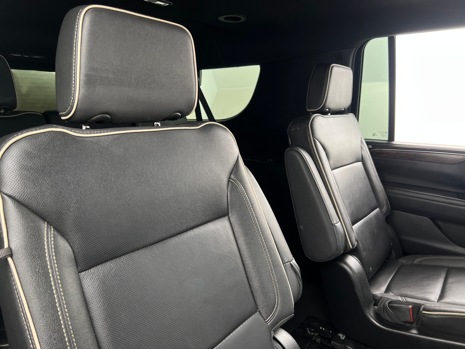 Thumbnail: 2023 Chevrolet Suburban - 5