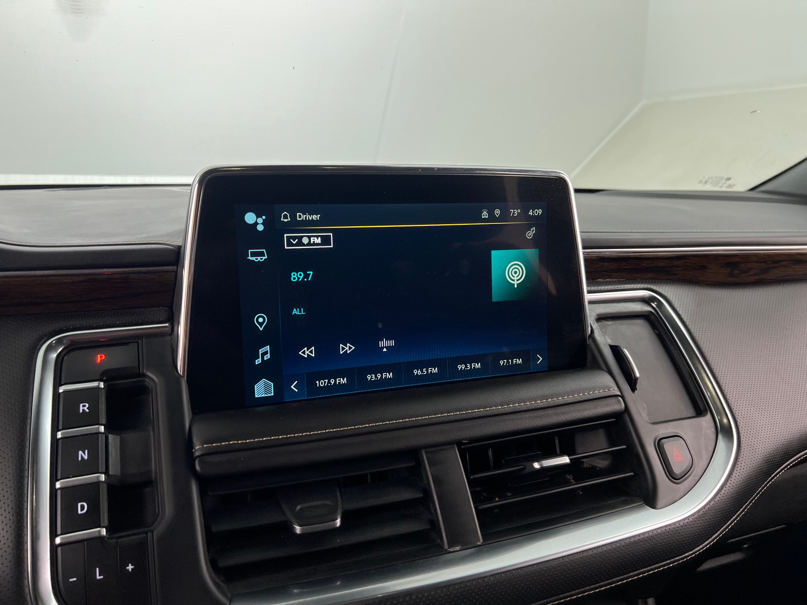 Thumbnail: 2023 Chevrolet Suburban - 3