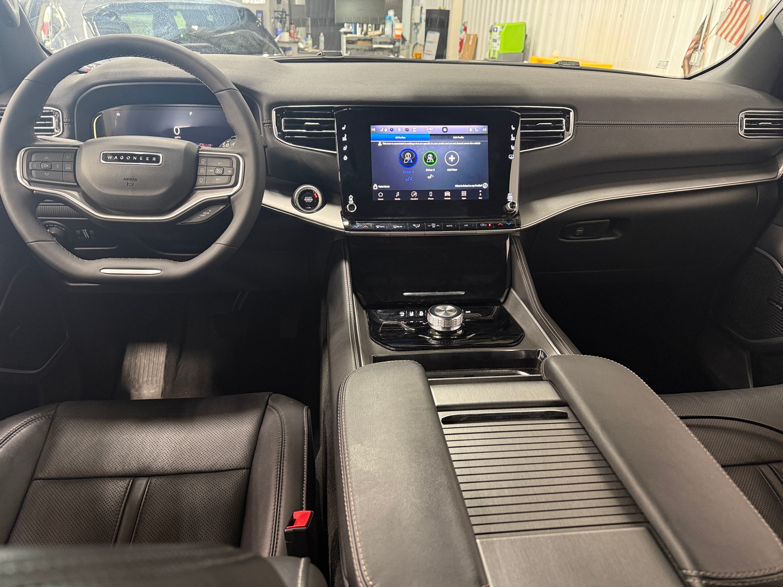 Thumbnail: 2025 Jeep Wagoneer - 2