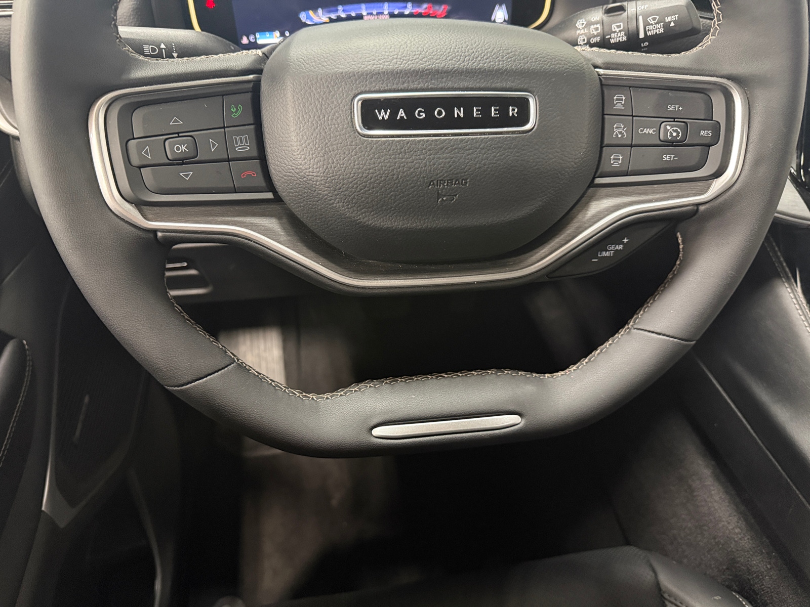 Thumbnail: 2025 Jeep Wagoneer - 4