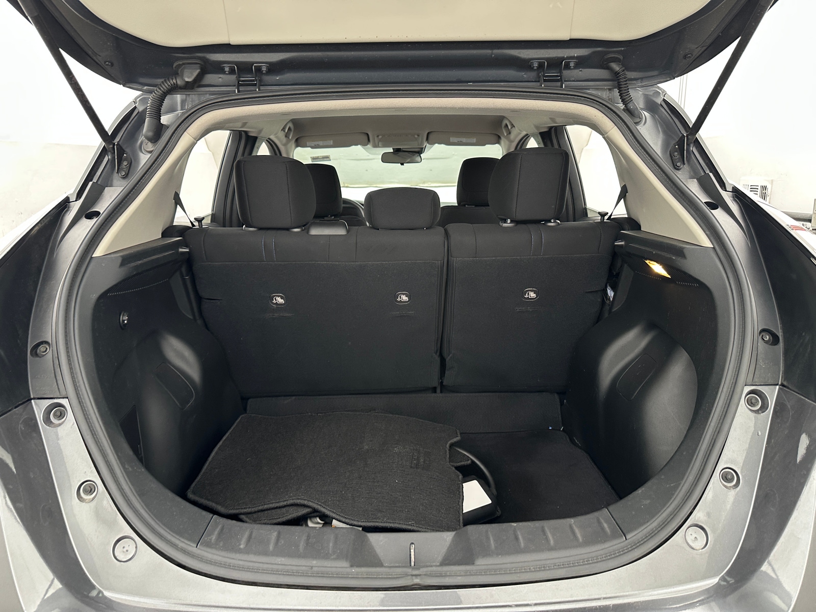 Thumbnail: 2023 Nissan Leaf - 7