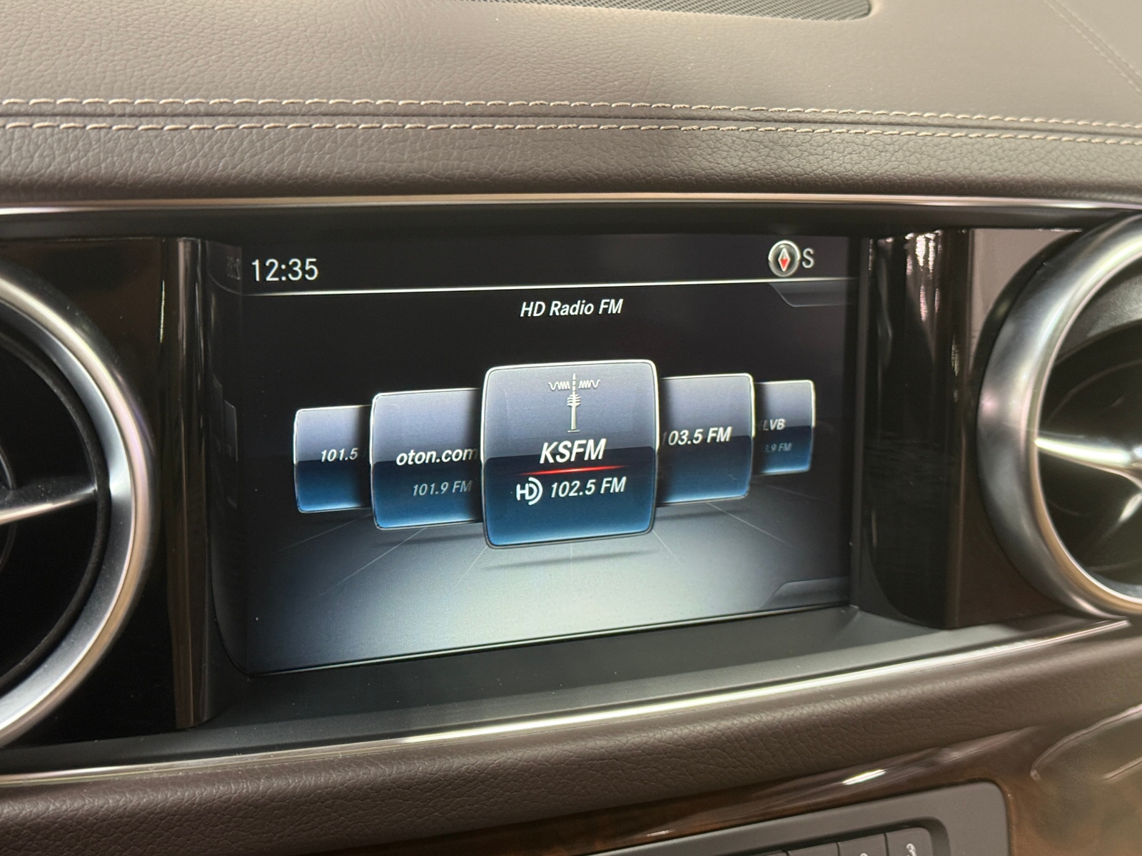 Thumbnail: 2019 Mercedes-Benz SL-Class - 3