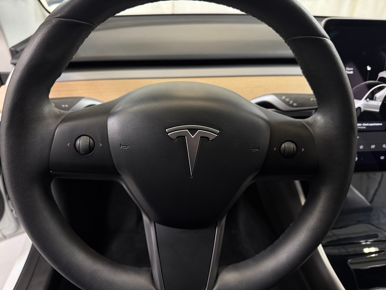 Thumbnail: 2020 Tesla Model 3 - 4