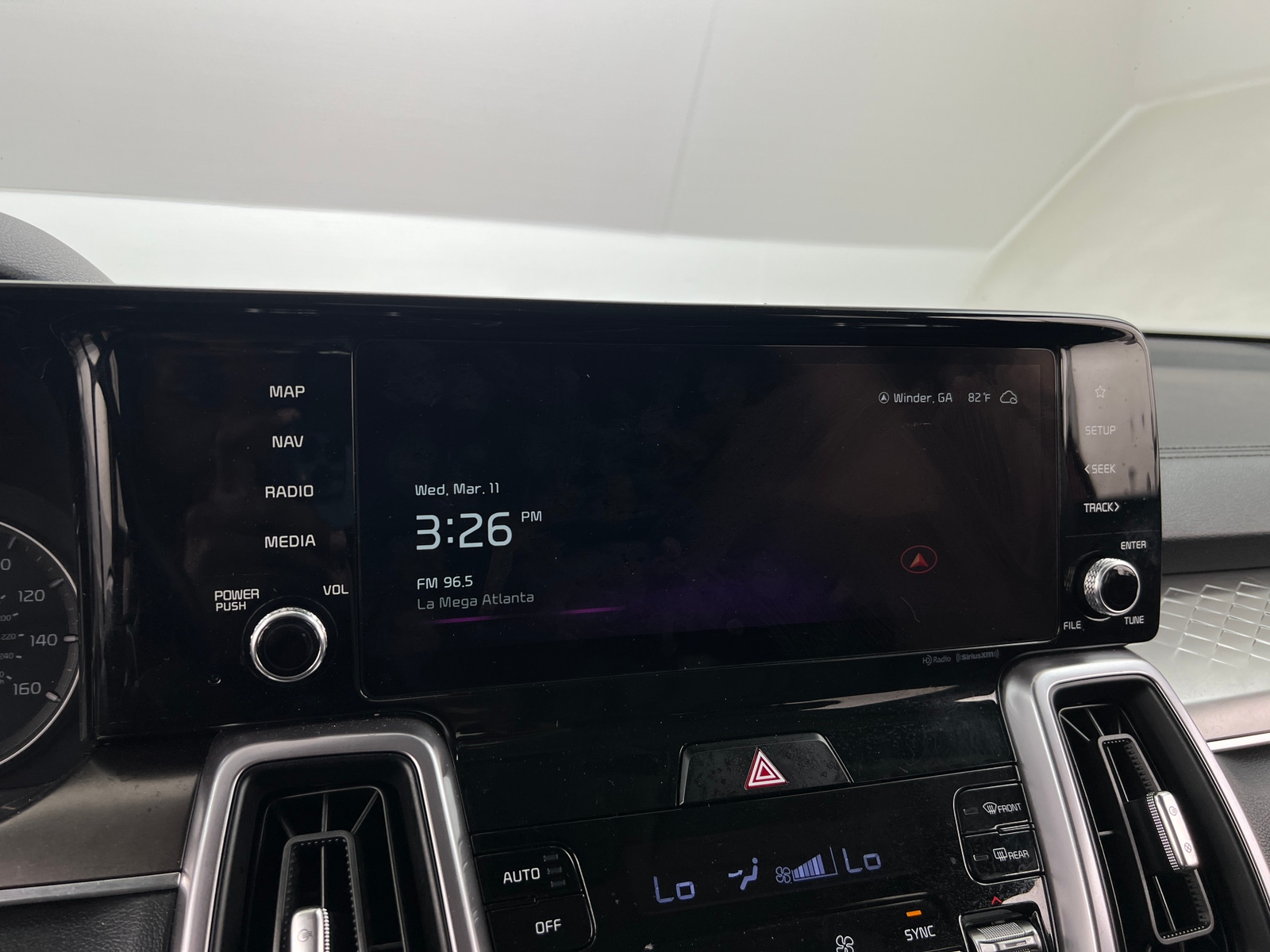 Thumbnail: 2023 Kia Sorento - 3