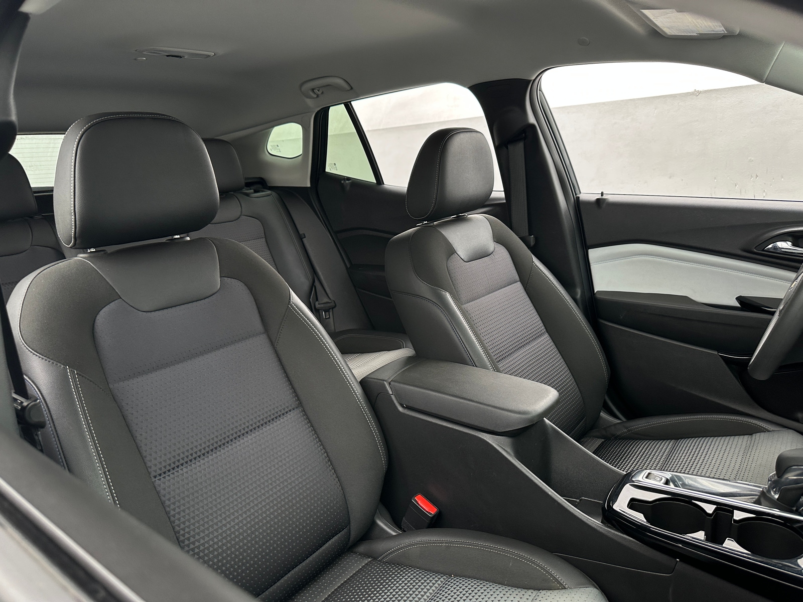 Thumbnail: 2025 Chevrolet Trax - 2