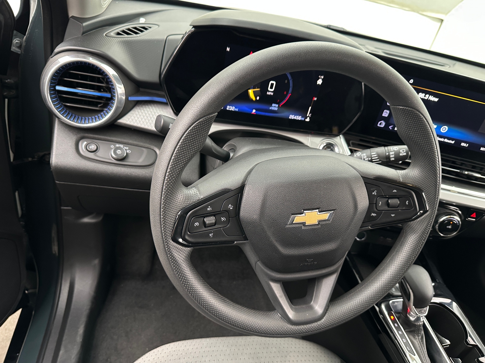 Thumbnail: 2025 Chevrolet Trax - 5