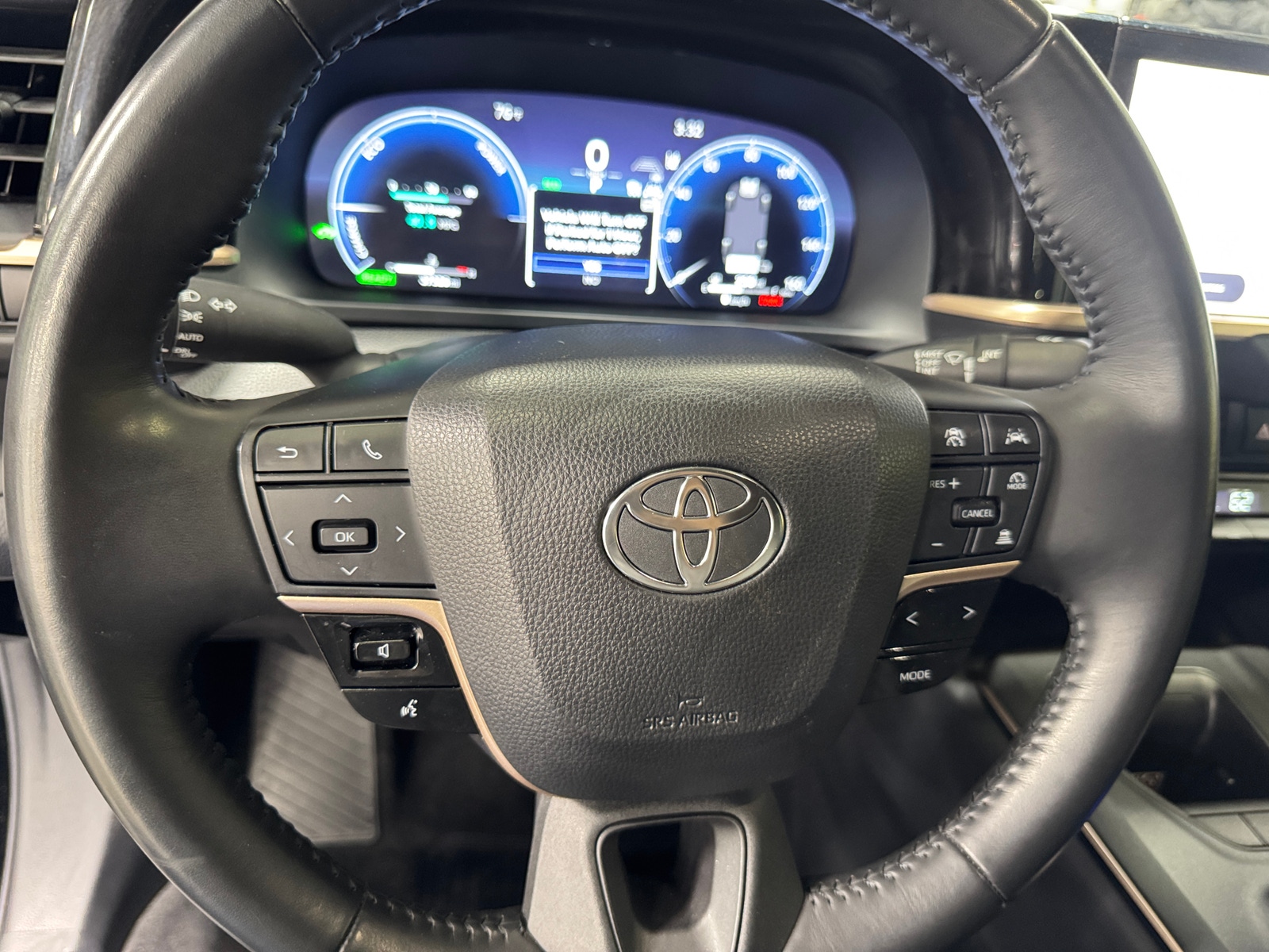 Thumbnail: 2023 Toyota Crown - 5