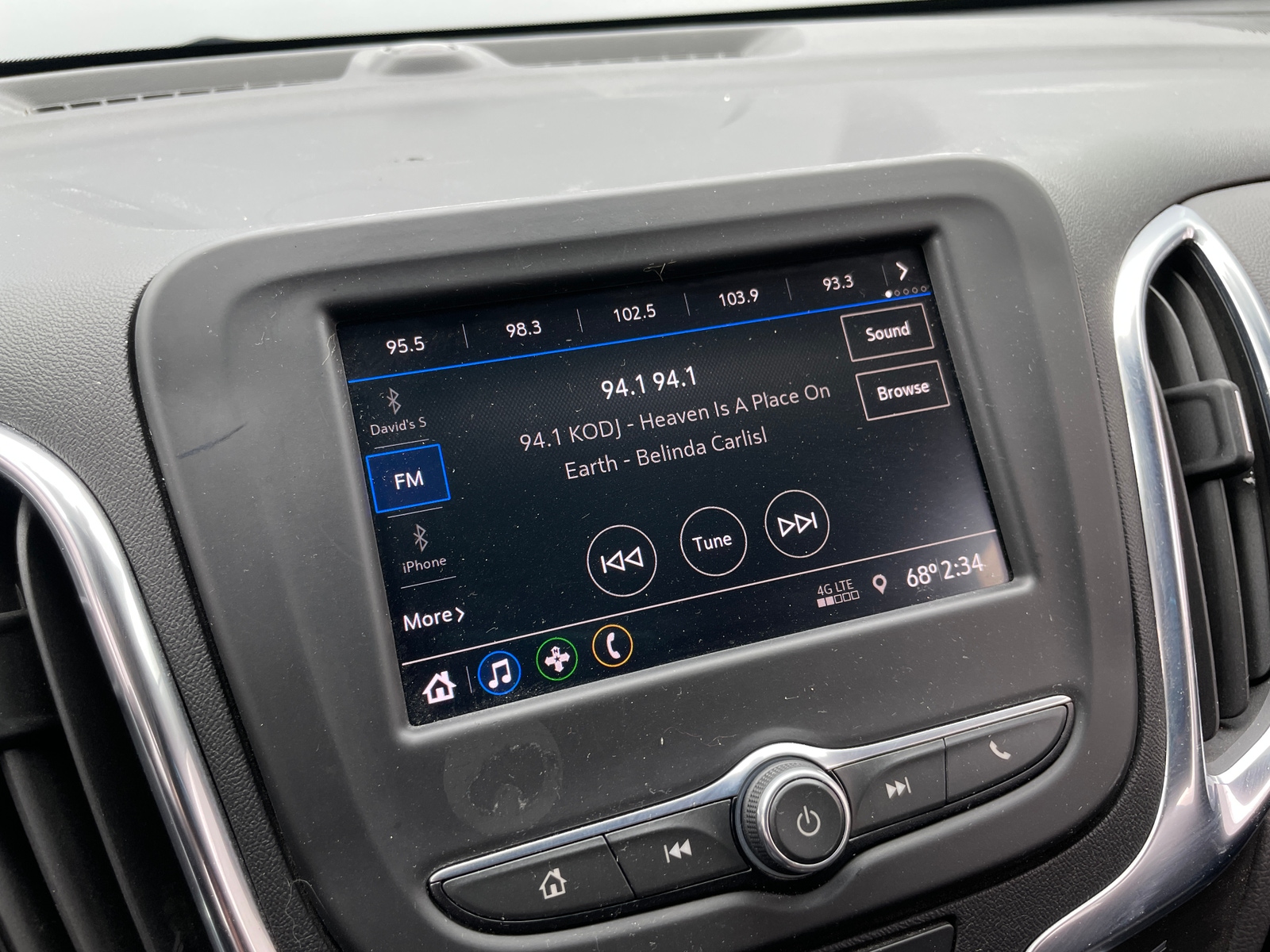 Thumbnail: 2021 Chevrolet Equinox - 4