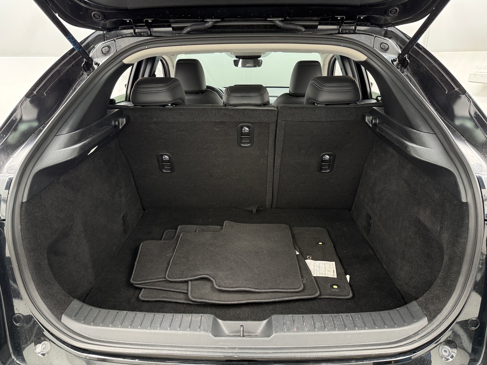 Thumbnail: 2025 Mazda CX-30 - 6