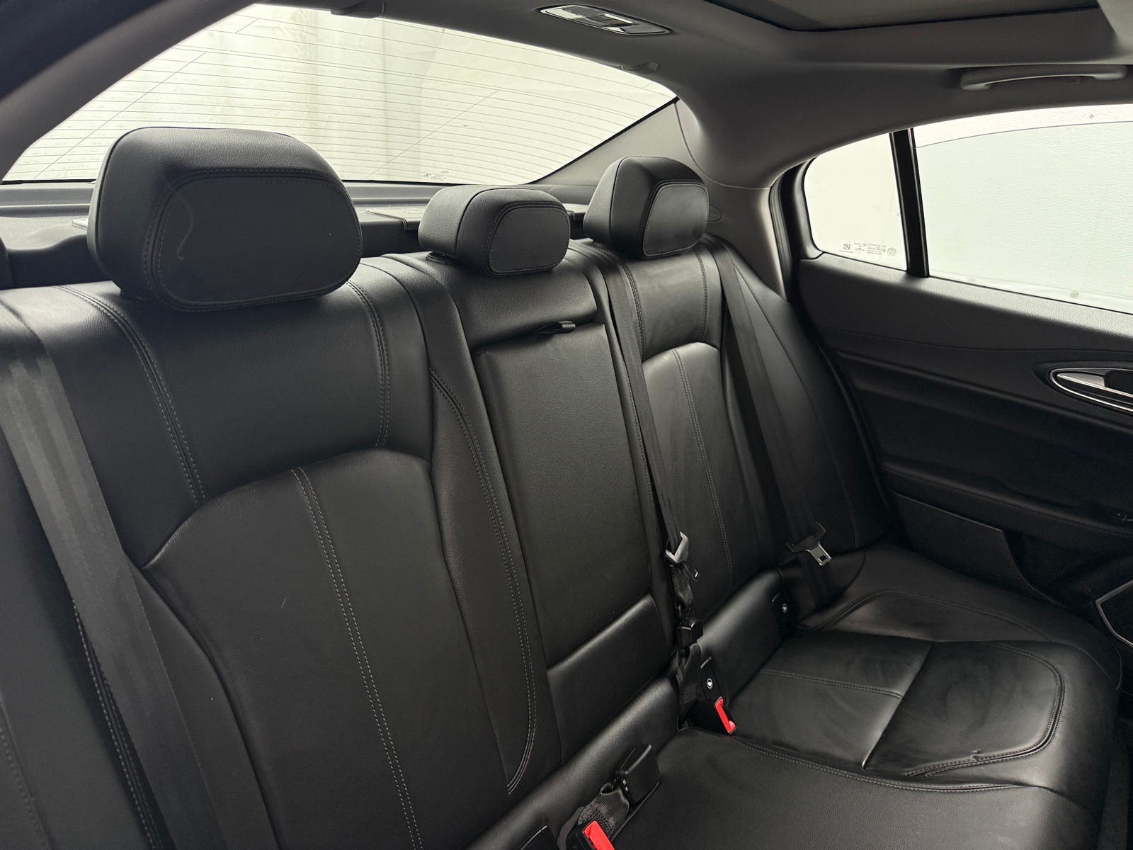 Thumbnail: 2020 Alfa Romeo Giulia - 5