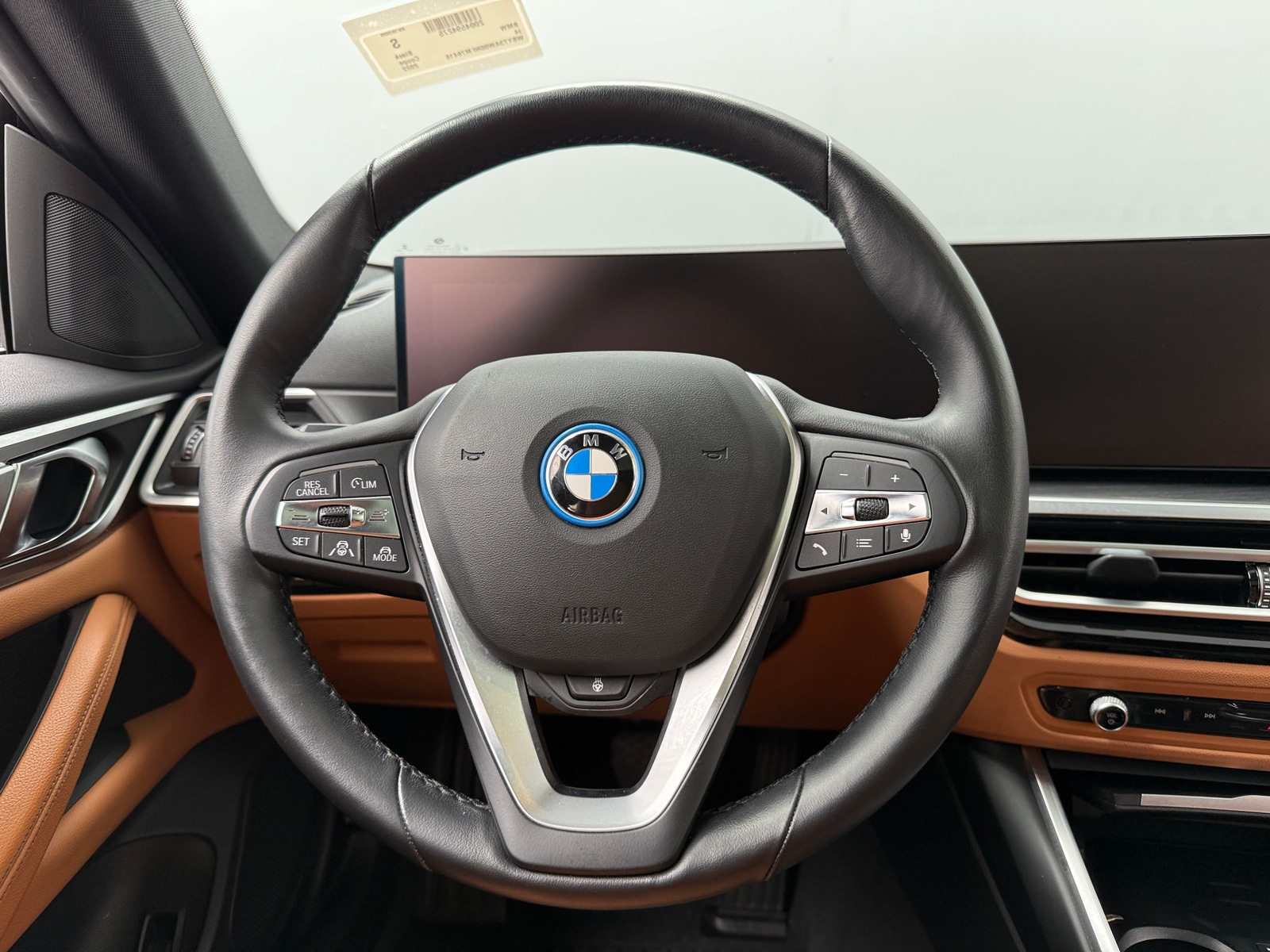 Thumbnail: 2022 BMW i4 - 4