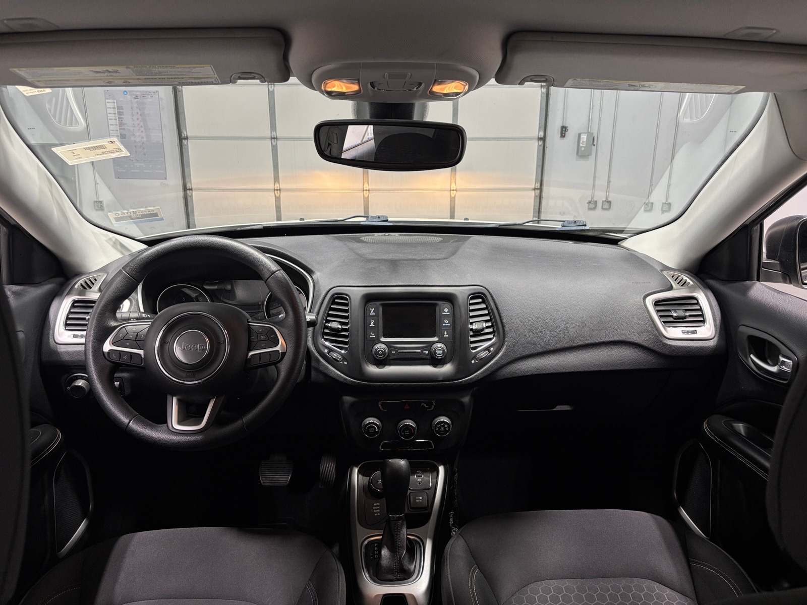 Thumbnail: 2017 Jeep Compass - 3