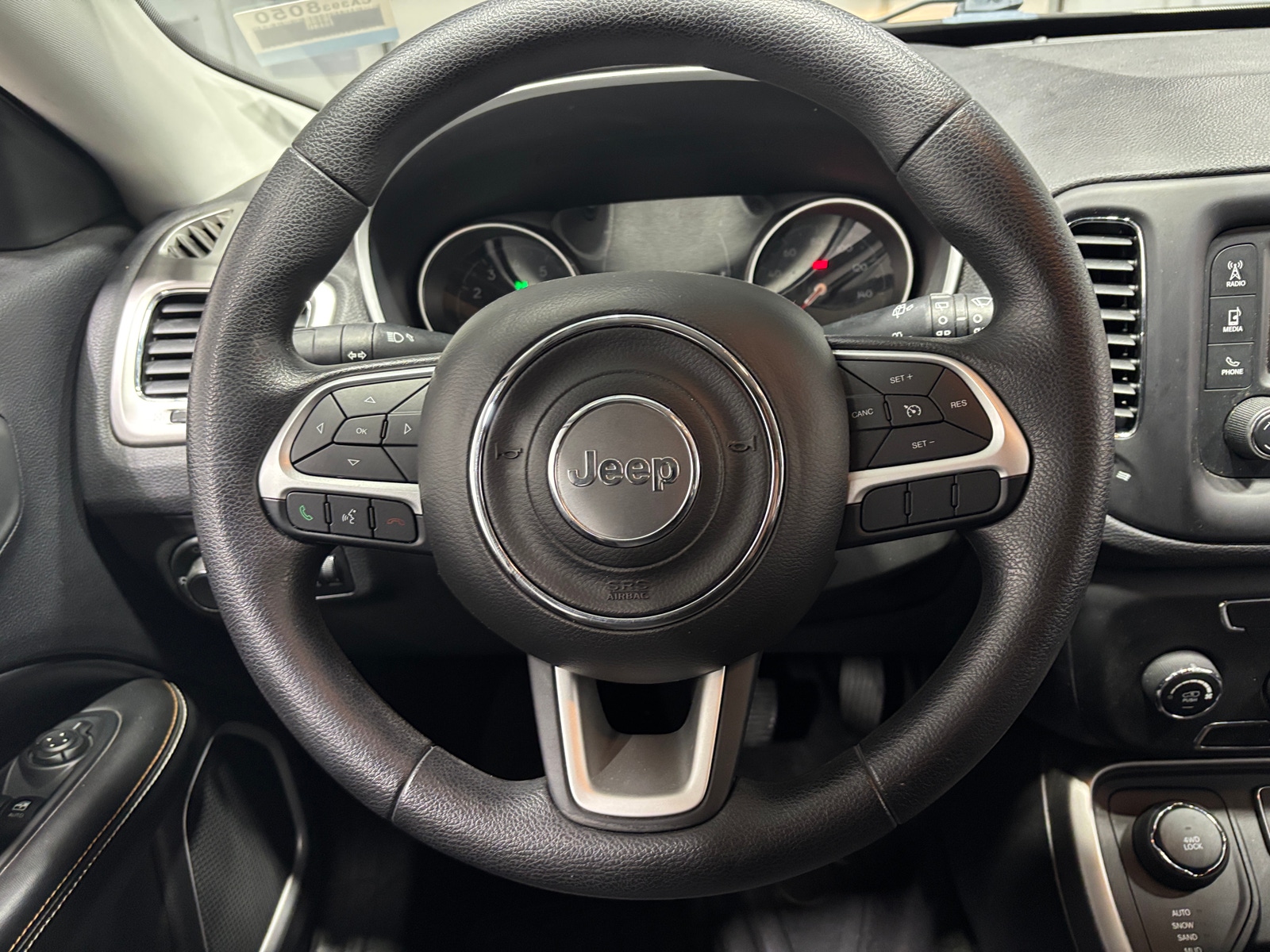 Thumbnail: 2017 Jeep Compass - 5