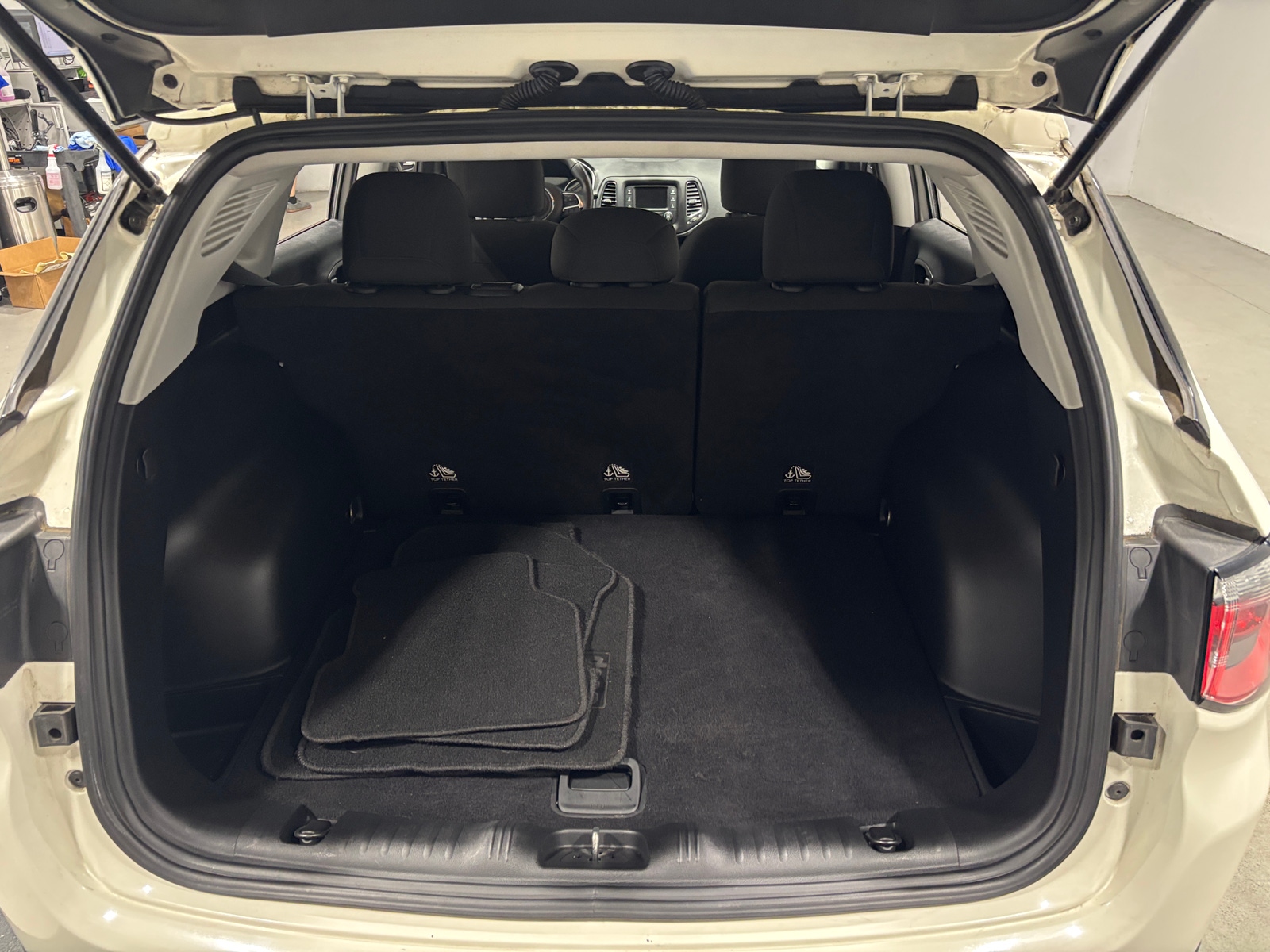 Thumbnail: 2017 Jeep Compass - 7