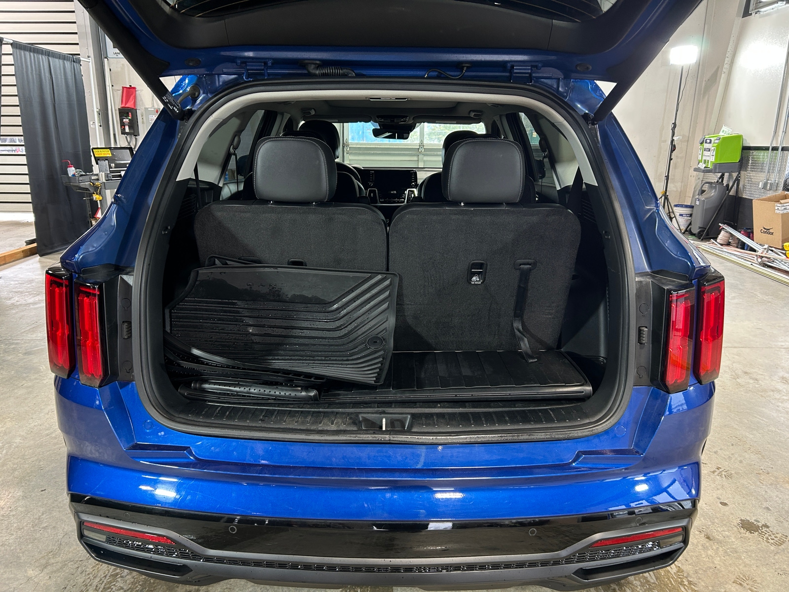 Thumbnail: 2022 Kia Sorento - 6