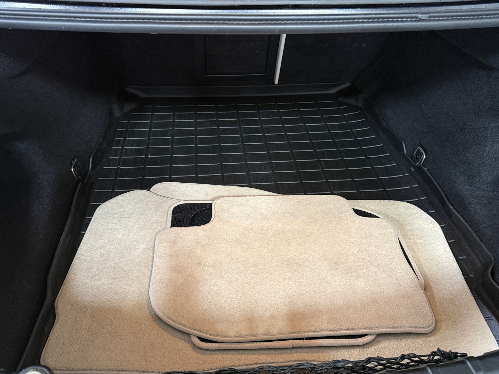 Thumbnail: 2013 BMW 6 Series - 6