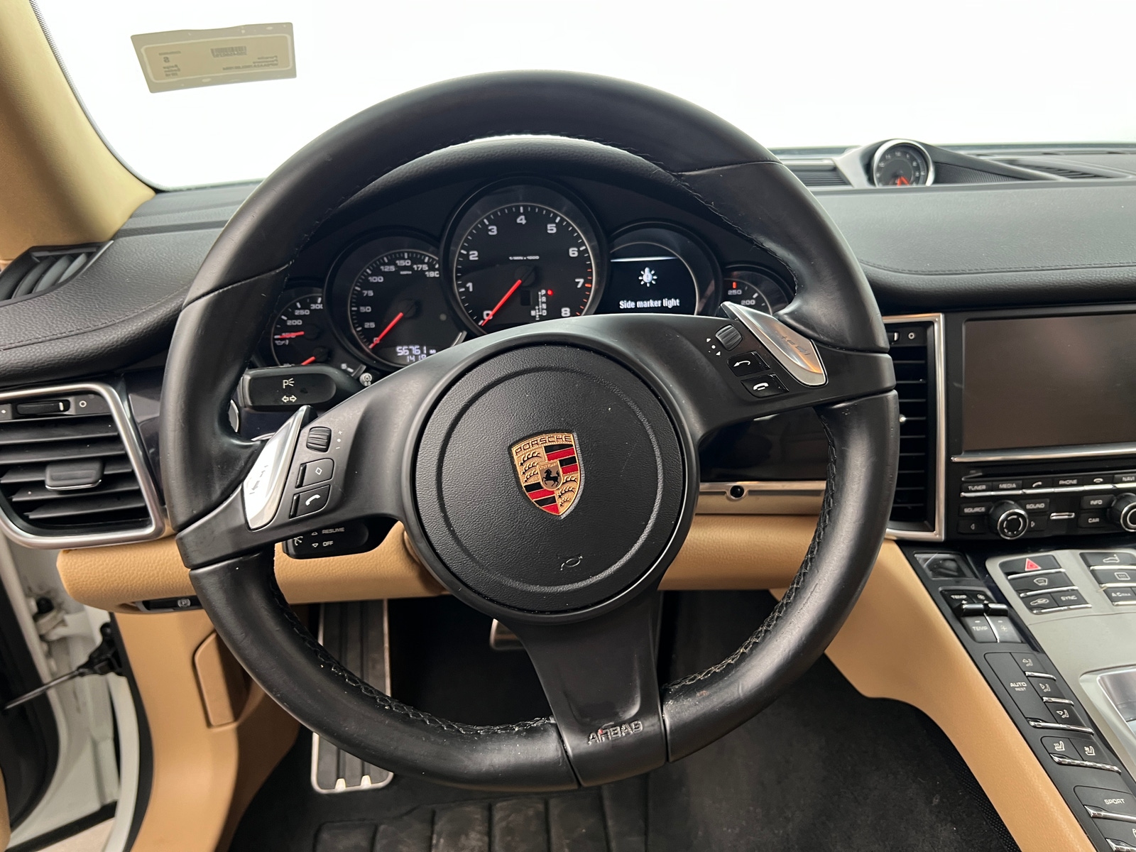 Thumbnail: 2016 Porsche Panamera - 4