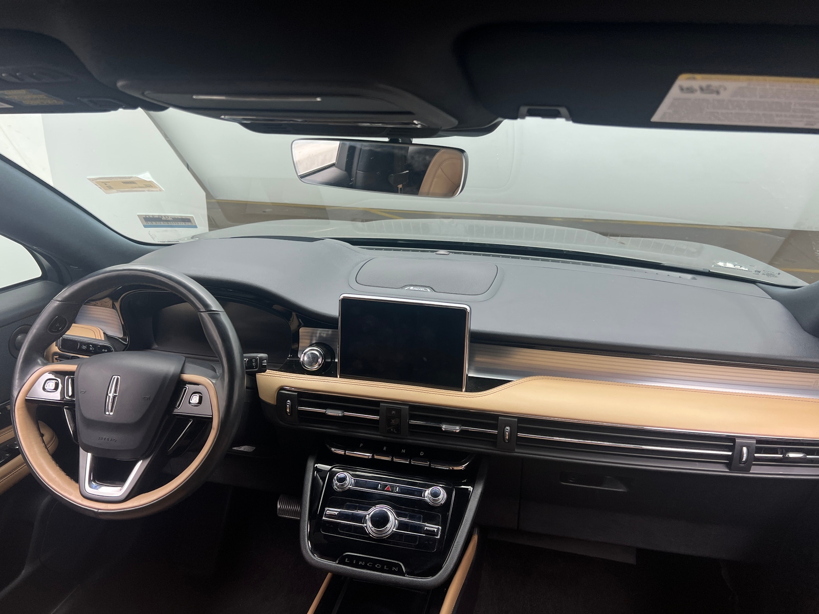 Thumbnail: 2022 Lincoln Corsair - 2