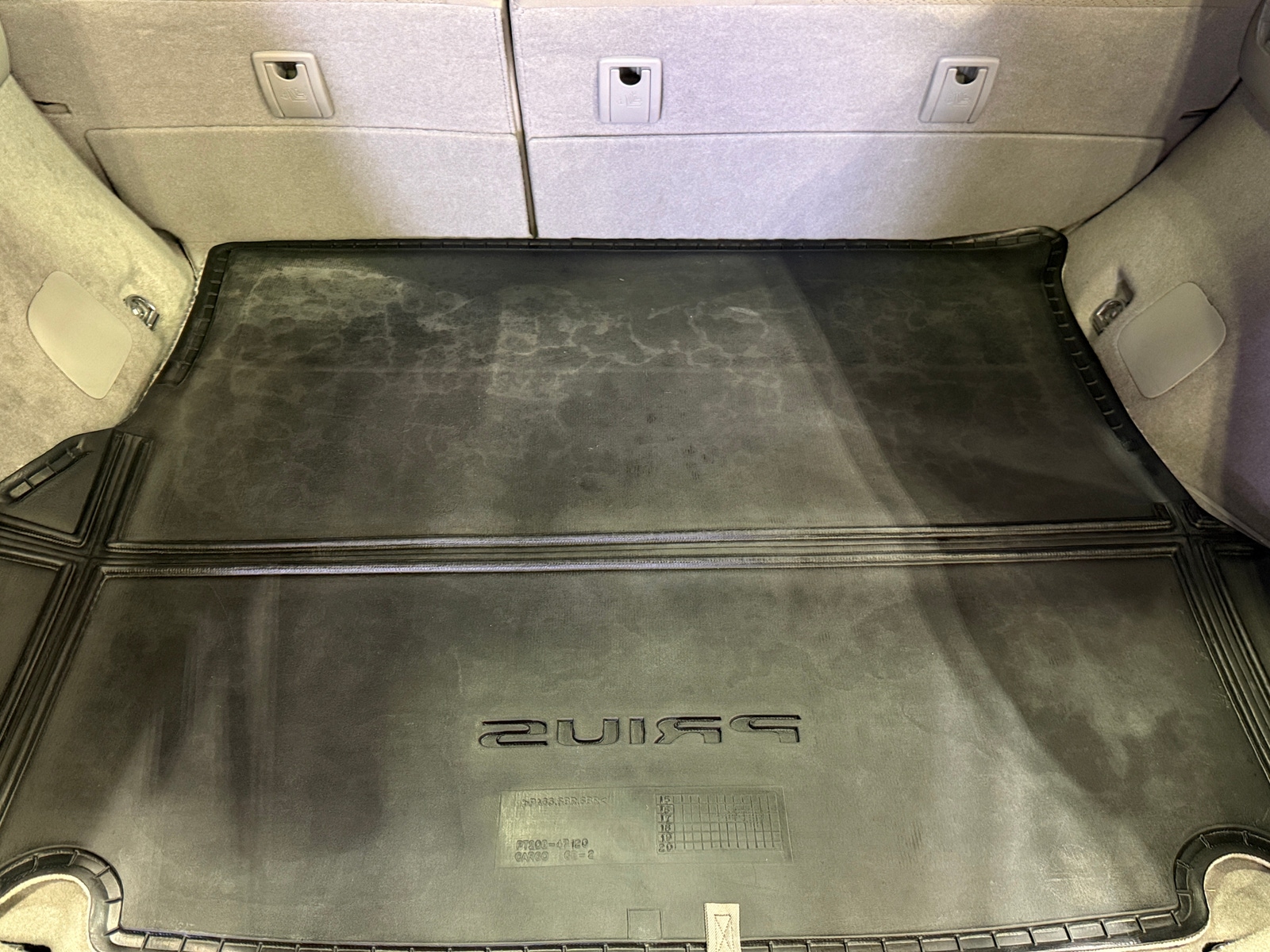 Thumbnail: 2015 Toyota Prius - 7