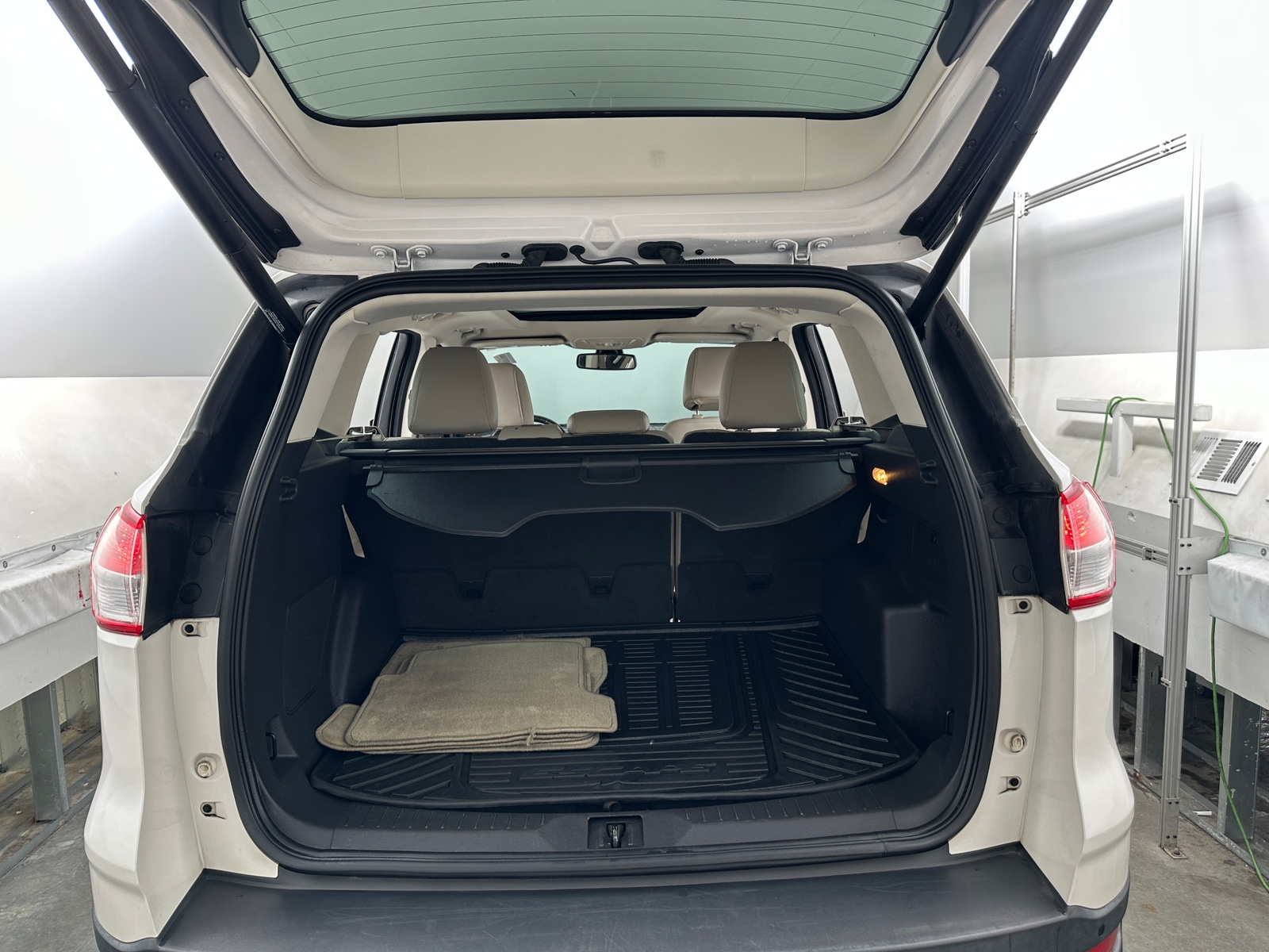 Thumbnail: 2014 Ford Escape - 6