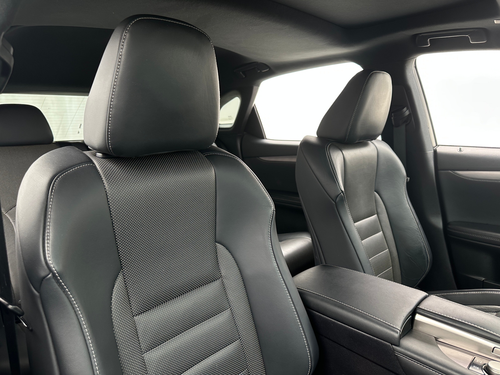 Thumbnail: 2018 Lexus RX - 2