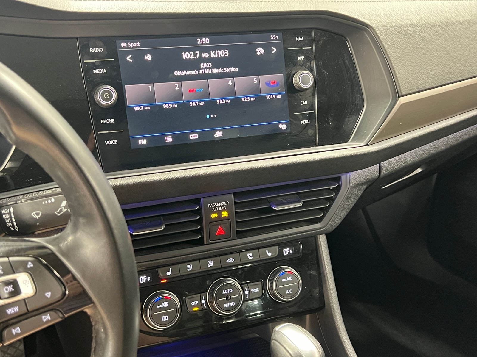 Thumbnail: 2019 Volkswagen Jetta - 3