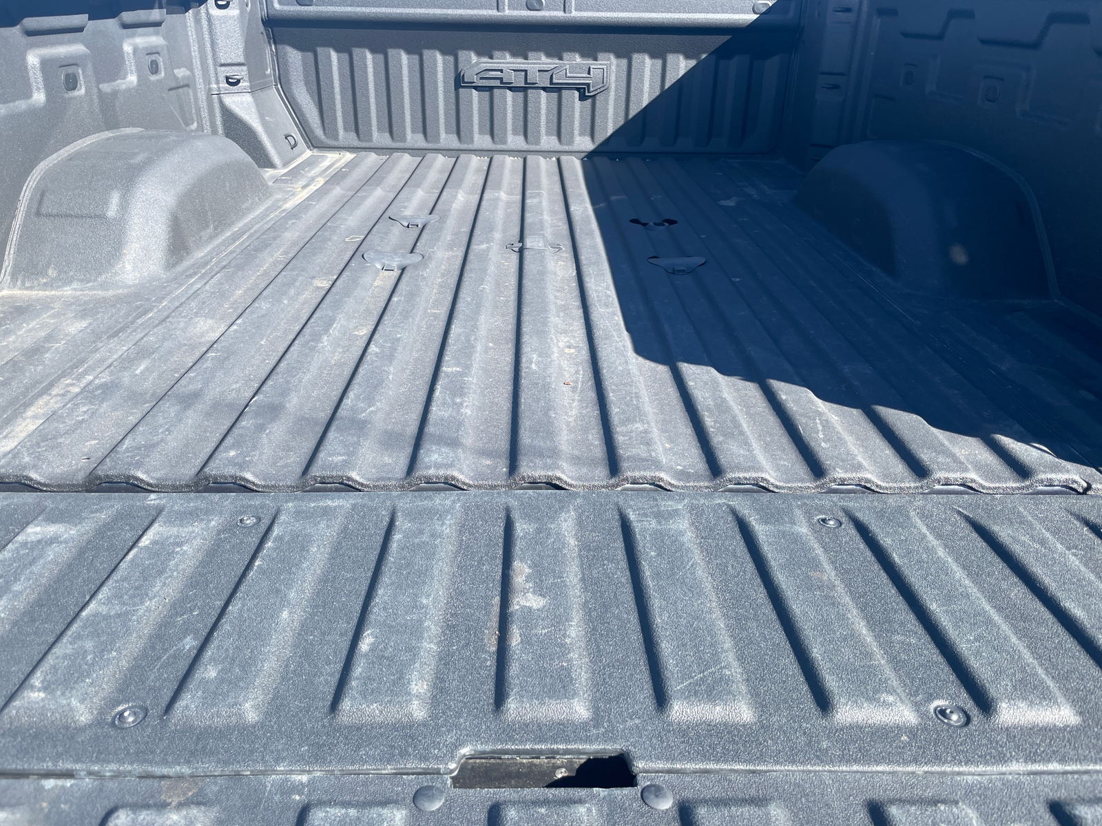 Thumbnail: 2024 GMC Sierra 2500 - 6