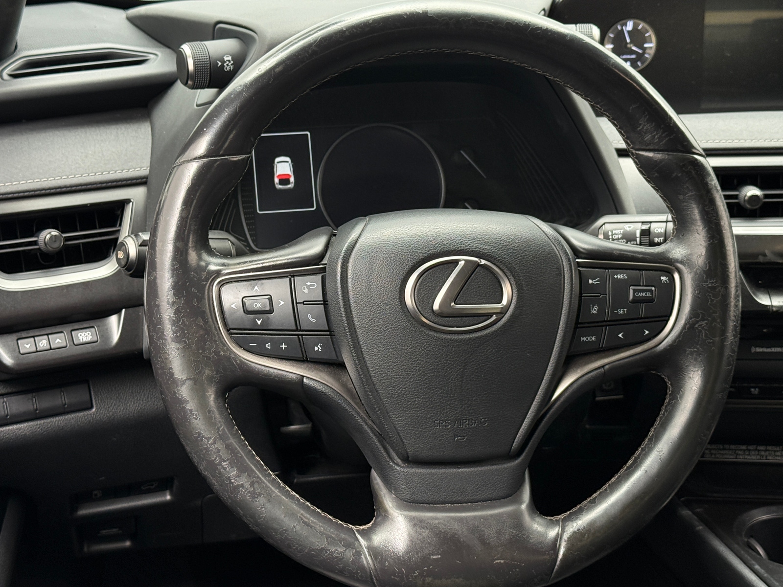 Thumbnail: 2021 Lexus UX - 4