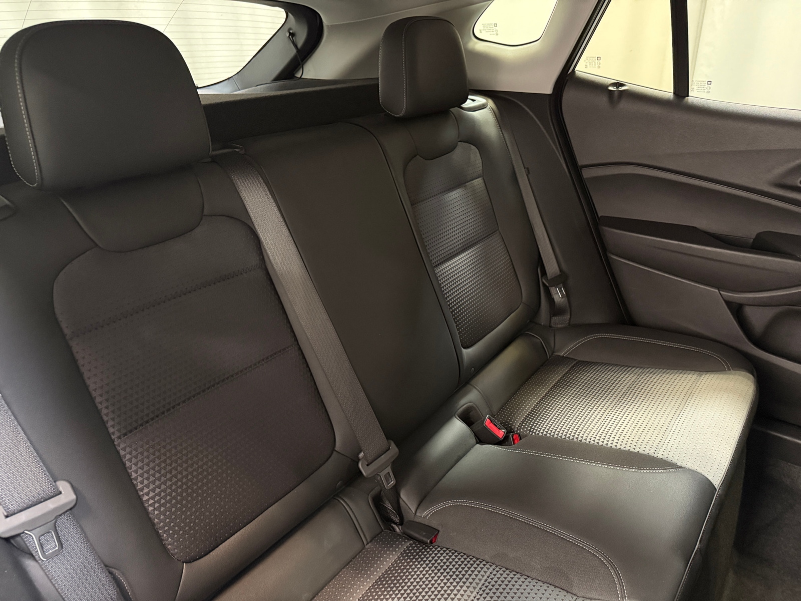 Thumbnail: 2025 Chevrolet Trax - 6