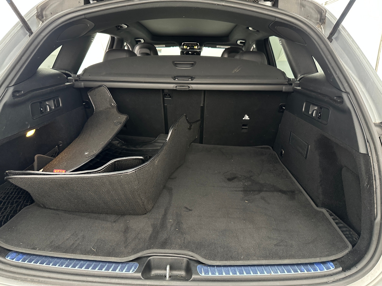 Thumbnail: 2023 Mercedes-Benz GLC - 6