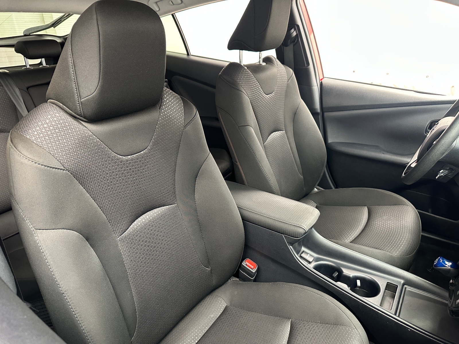 Thumbnail: 2022 Toyota Prius - 2