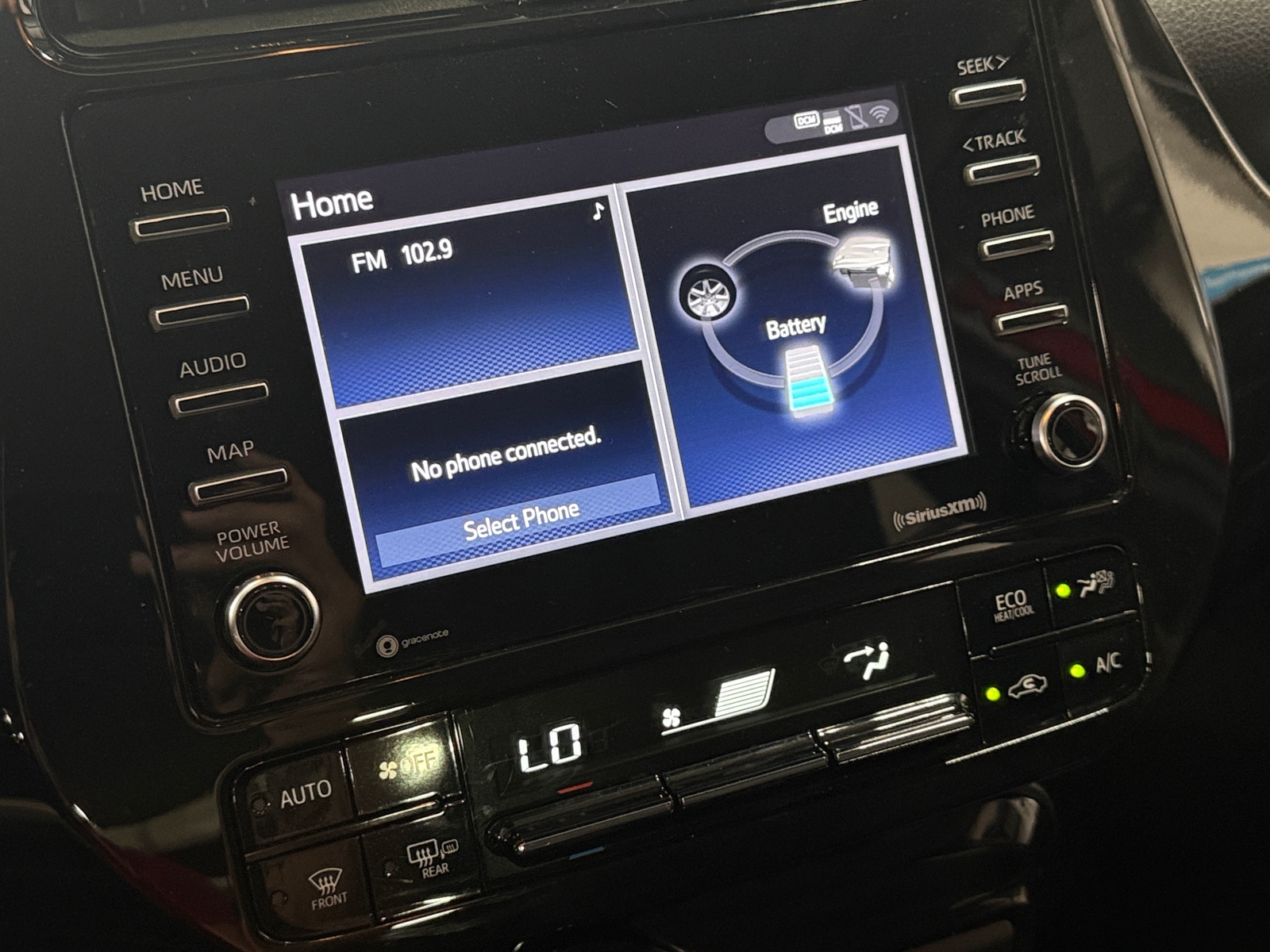 Thumbnail: 2022 Toyota Prius - 4