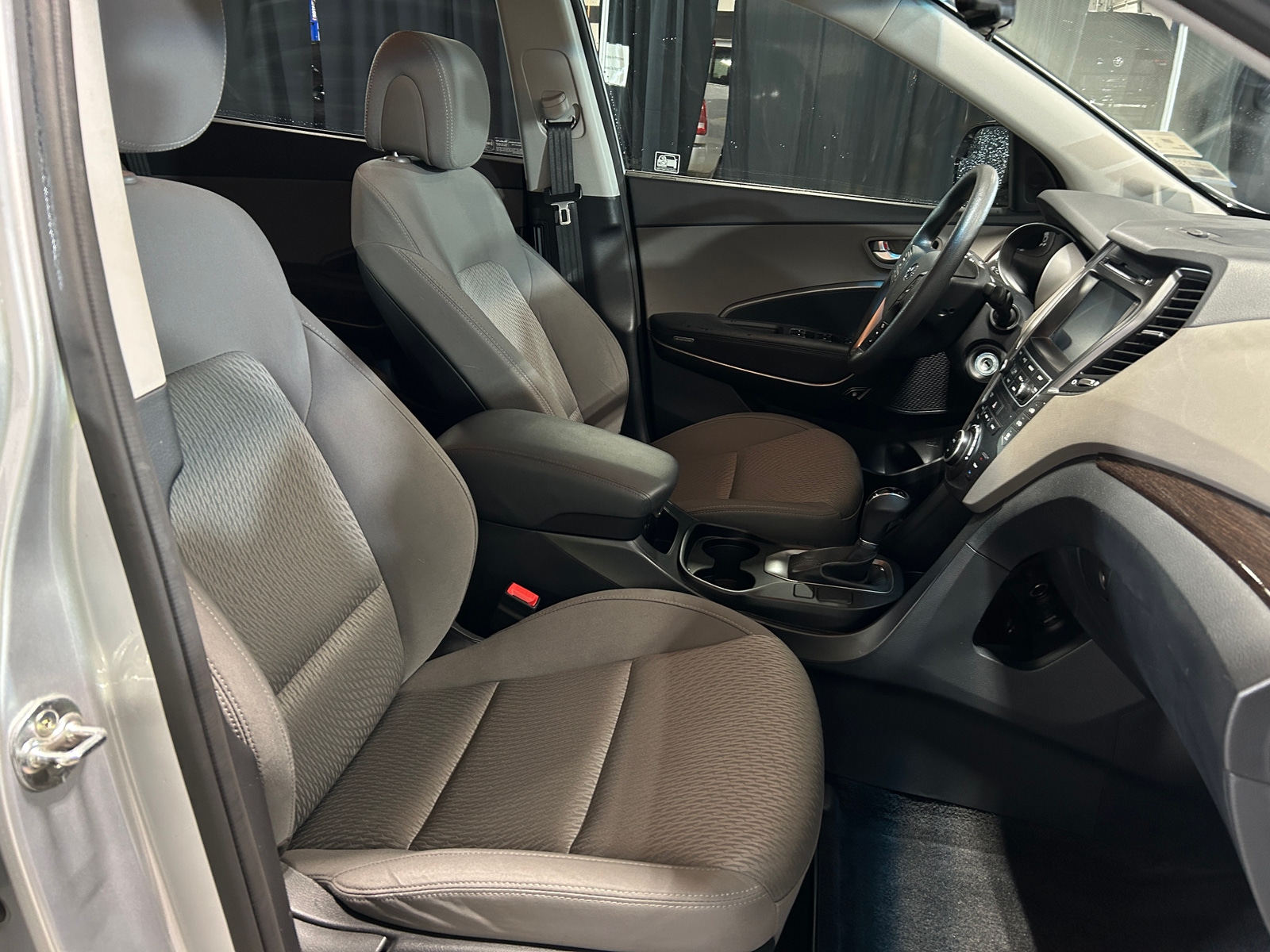 Thumbnail: 2018 Hyundai Santa Fe - 2