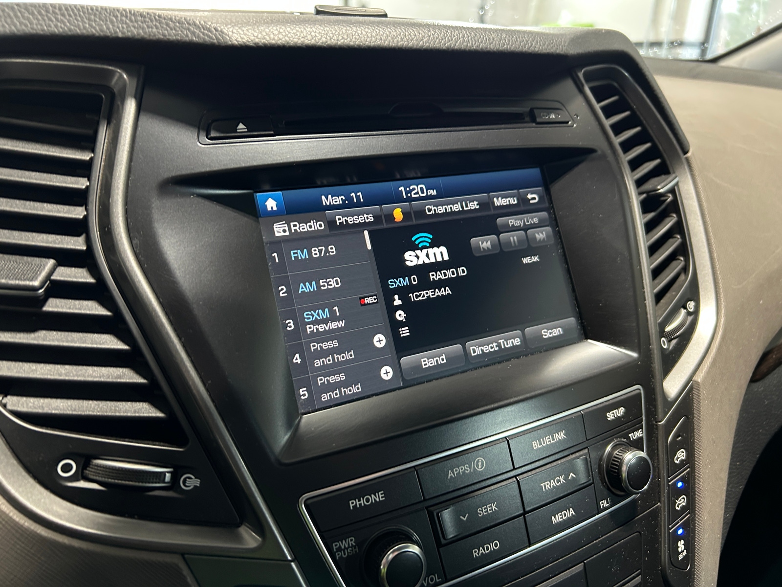 Thumbnail: 2018 Hyundai Santa Fe - 4