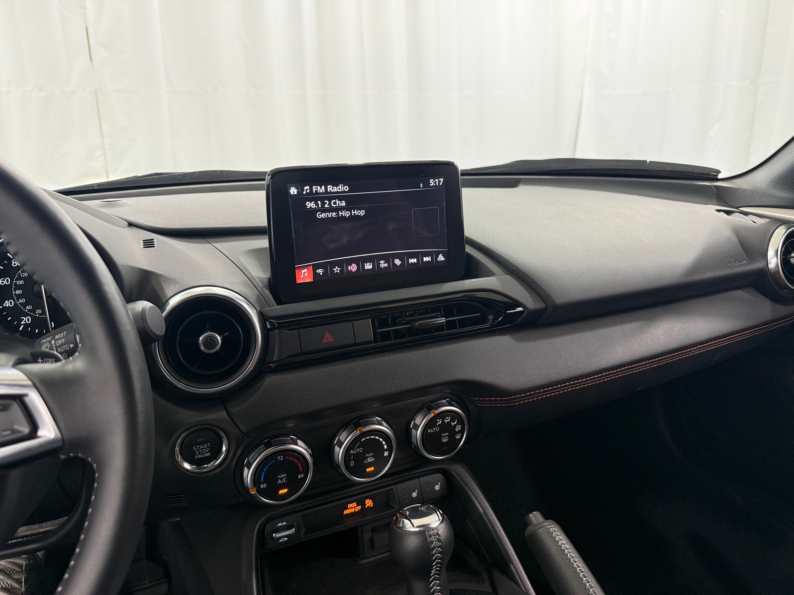 Thumbnail: 2022 Mazda MX-5 Miata - 3