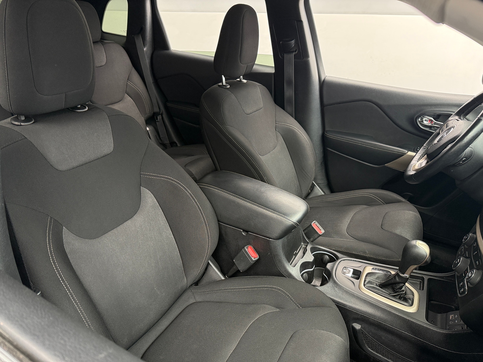 Thumbnail: 2018 Jeep Cherokee - 2