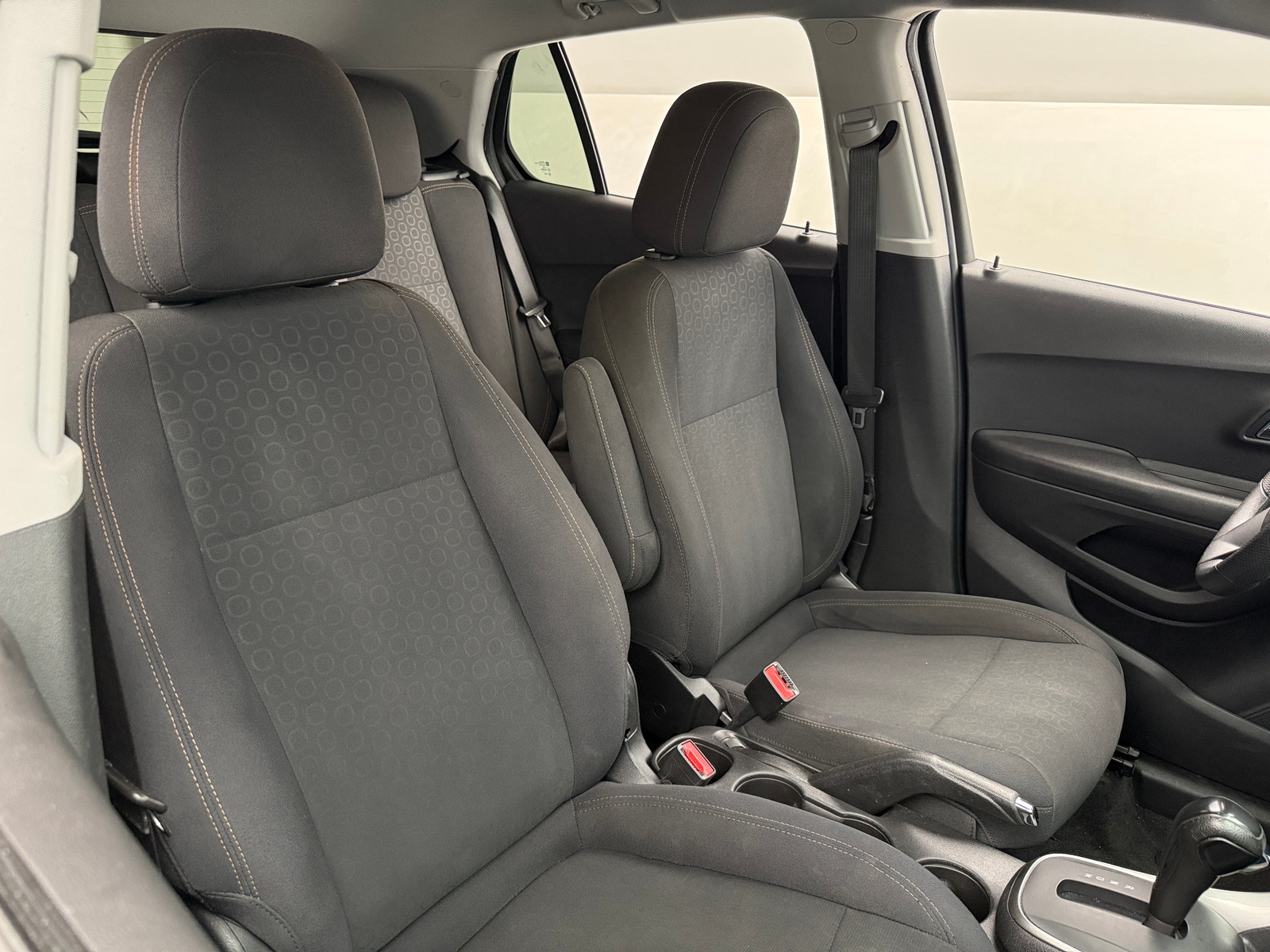 Thumbnail: 2020 Chevrolet Trax - 2