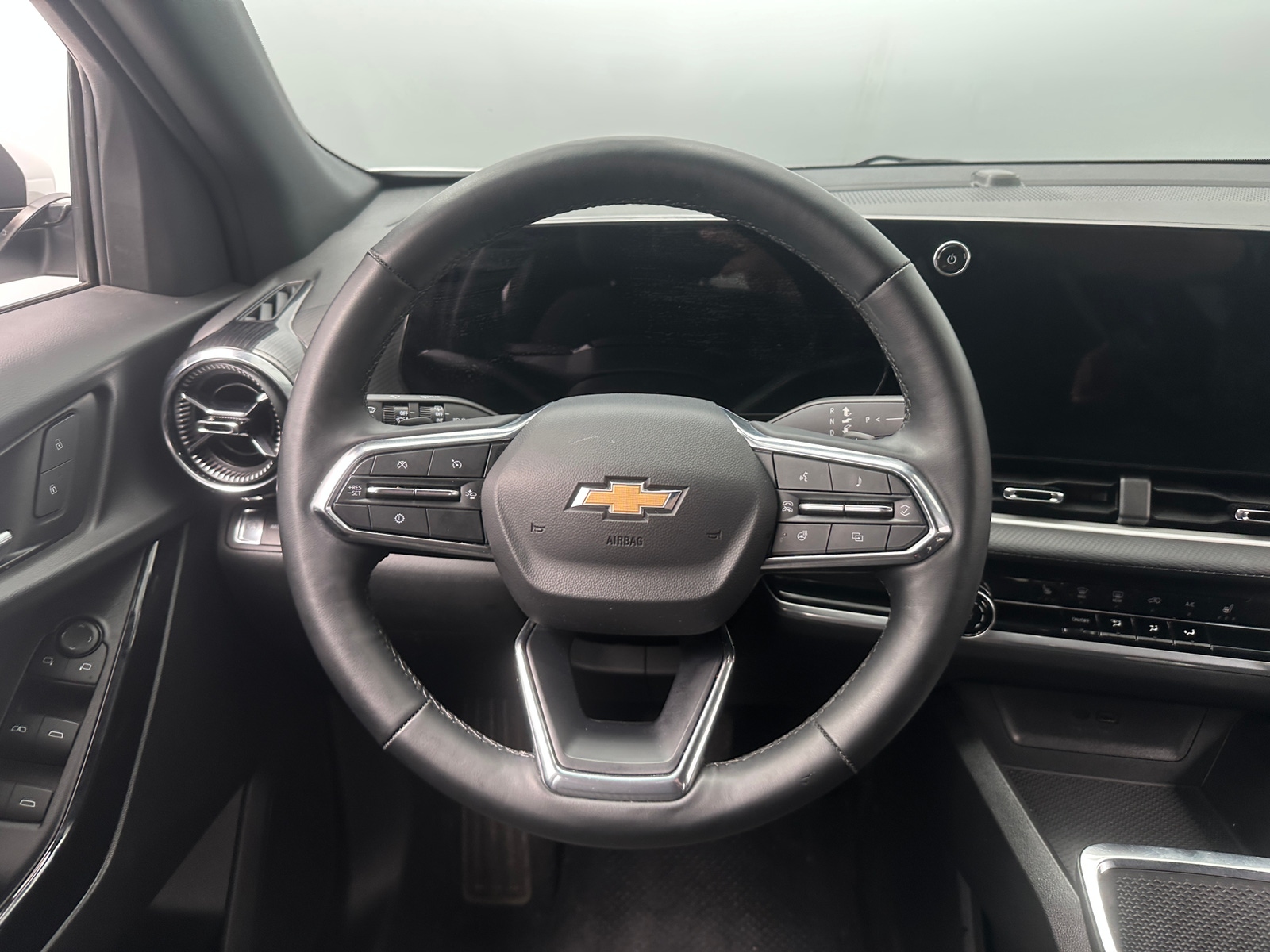 Thumbnail: 2025 Chevrolet Equinox - 5