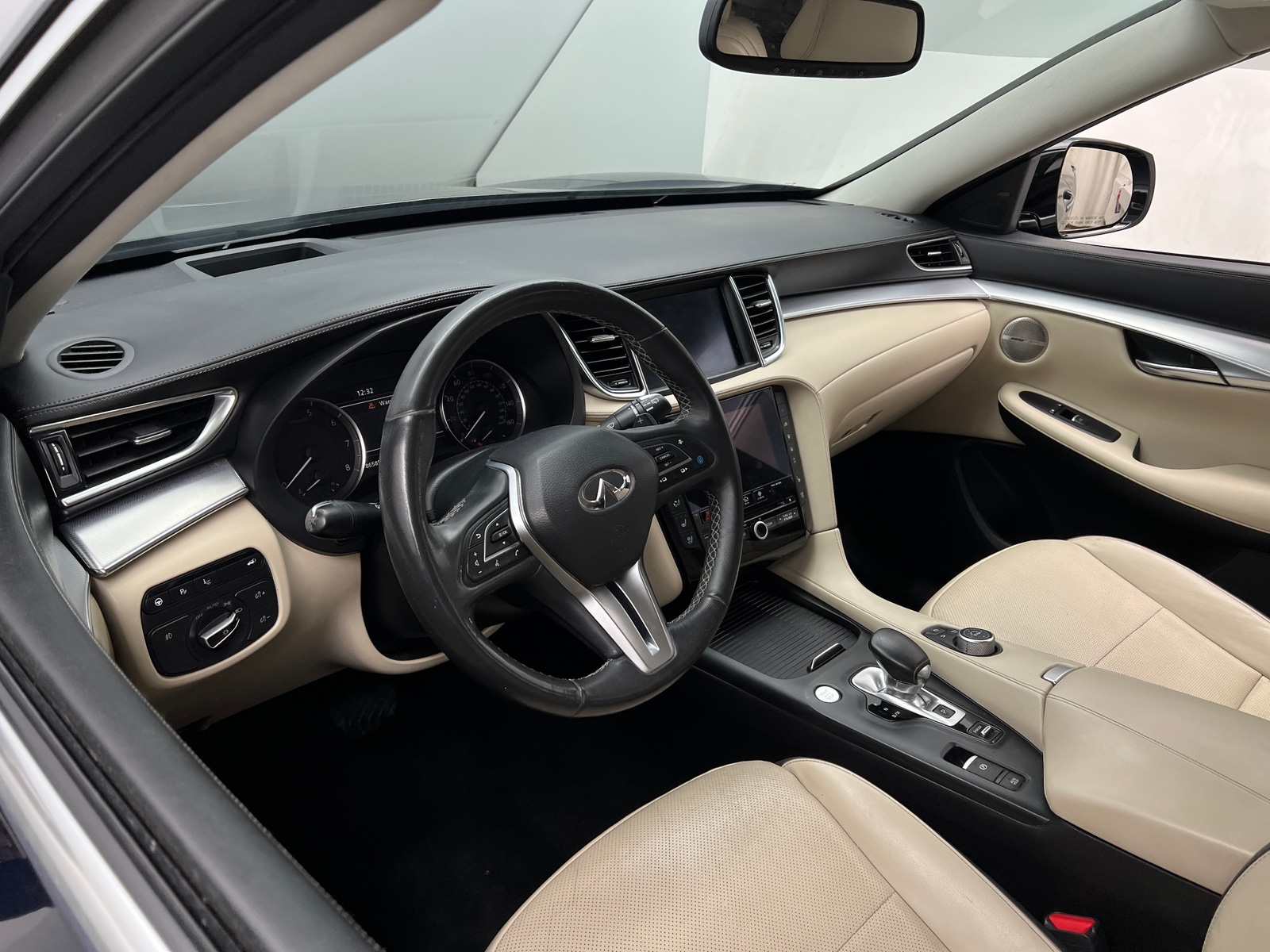 Thumbnail: 2020 INFINITI QX50 - 4