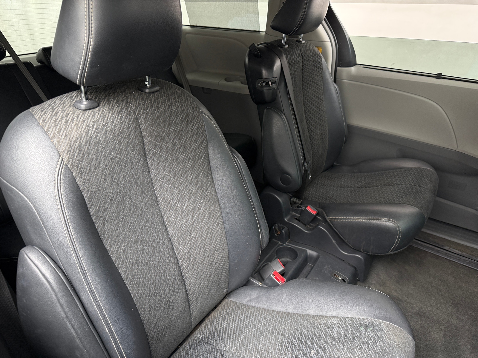 Thumbnail: 2013 Toyota Sienna - 5