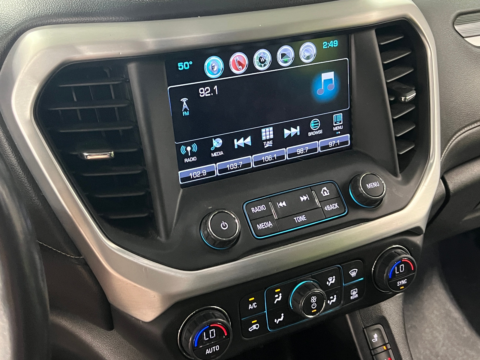 Thumbnail: 2018 GMC Acadia - 3