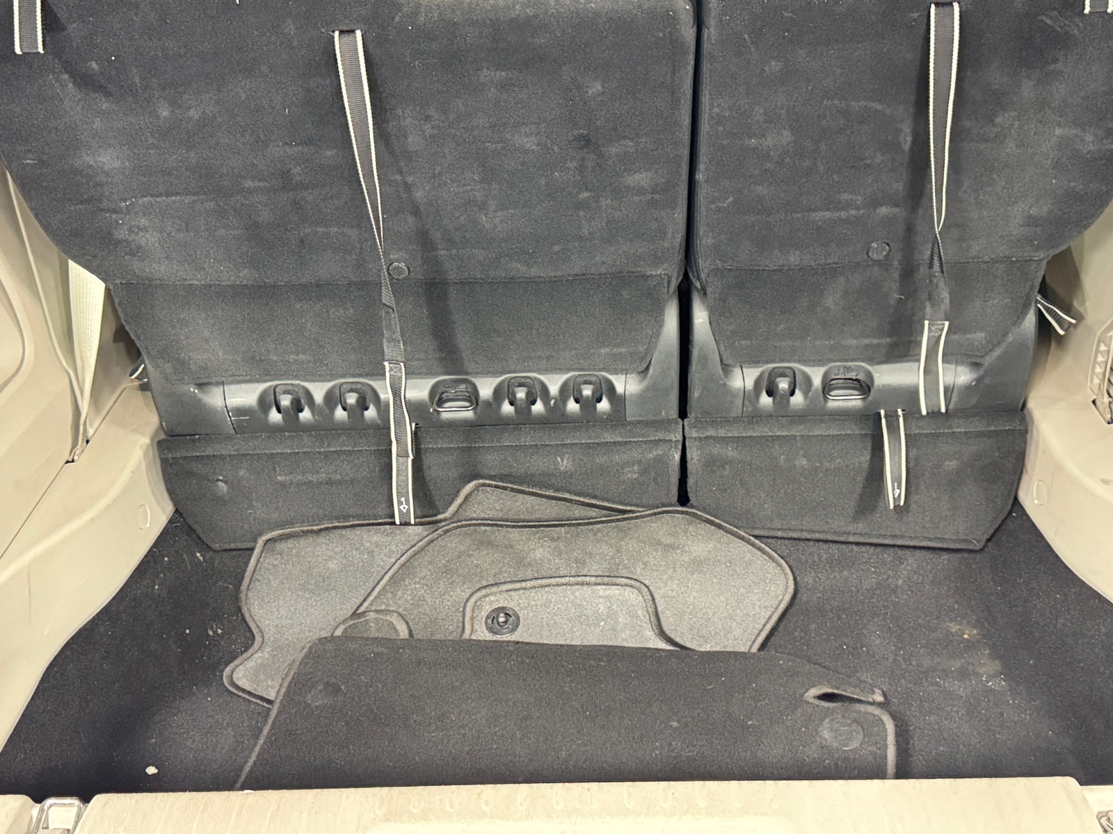 Thumbnail: 2023 Chrysler Pacifica - 6