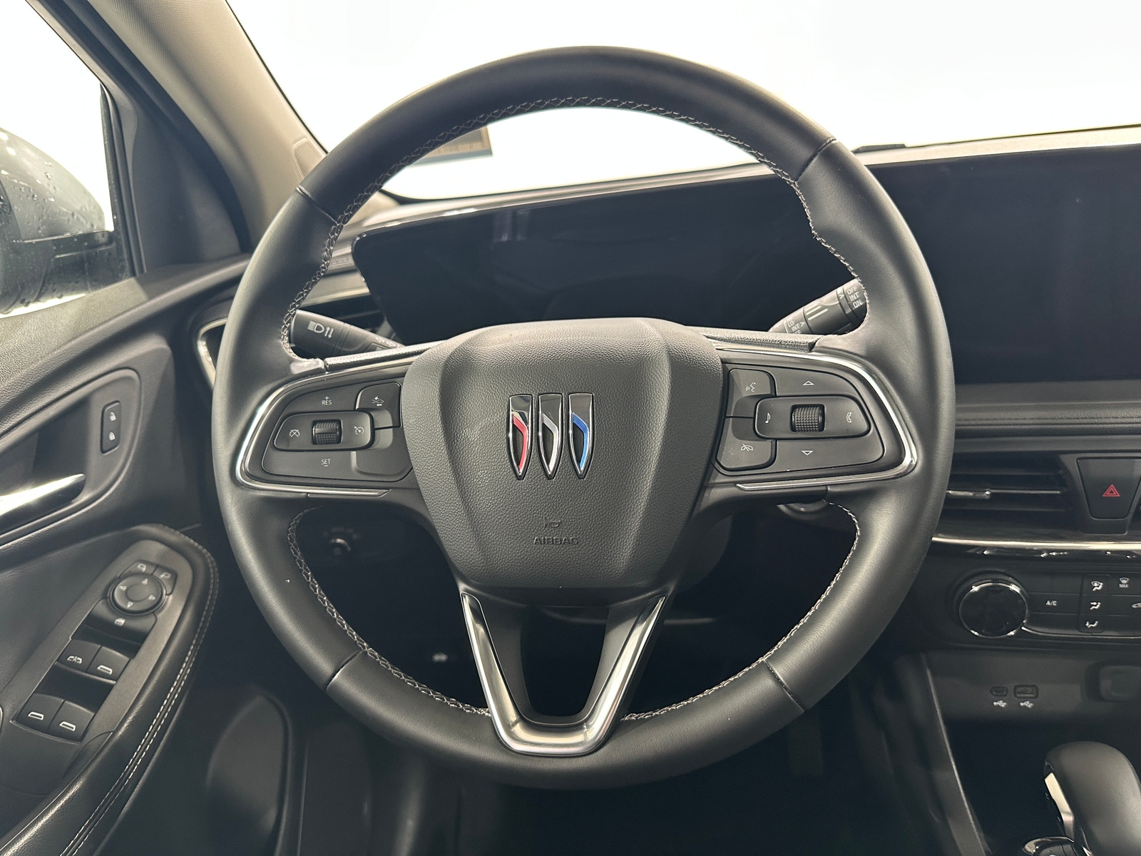 Thumbnail: 2025 Buick Encore GX - 5