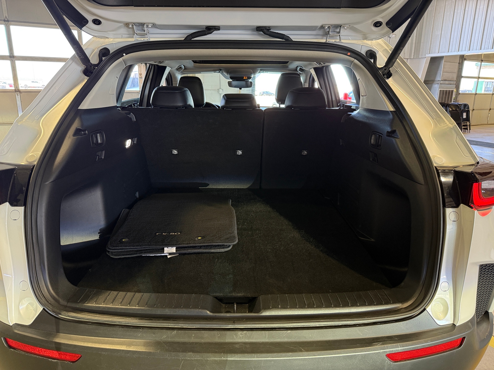 Thumbnail: 2025 Mazda CX-50 - 7