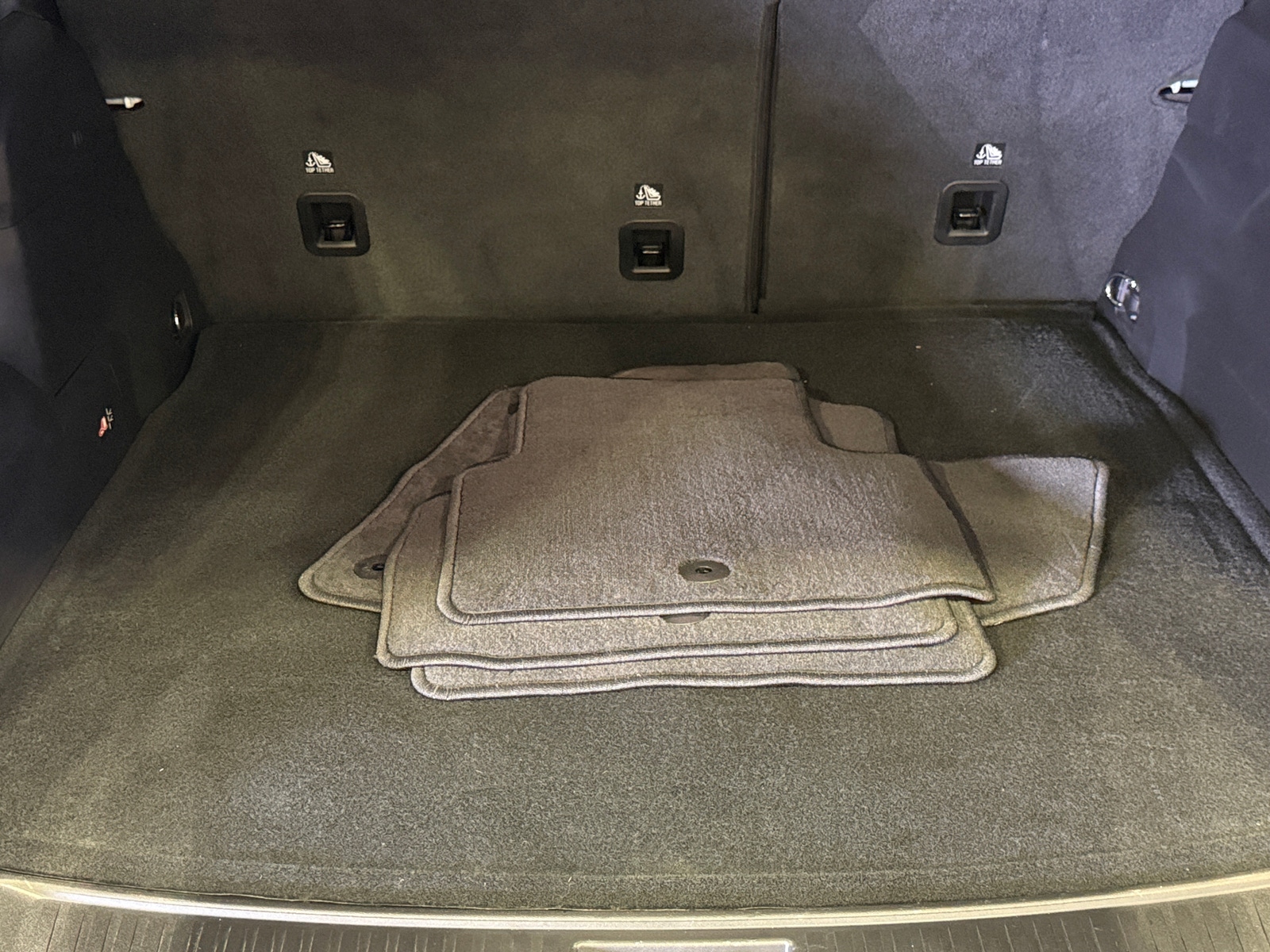 Thumbnail: 2024 Jeep Wagoneer S - 6