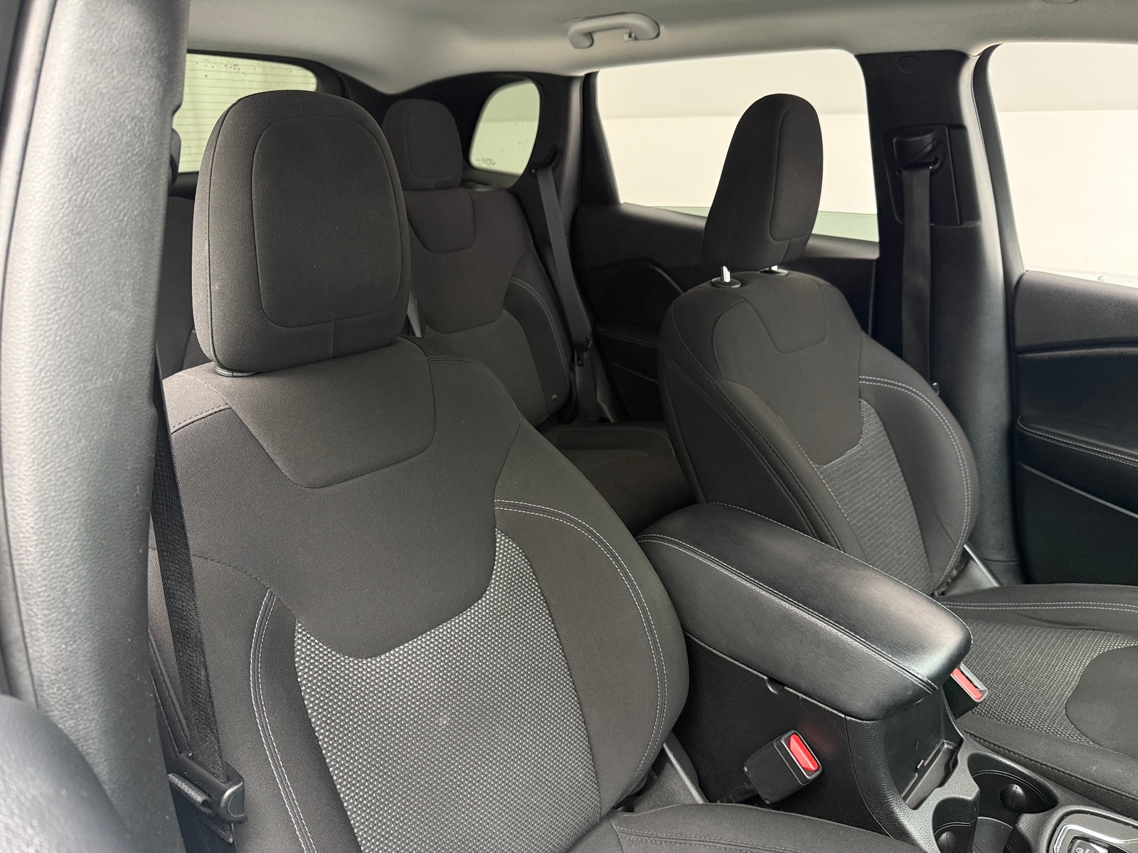 Thumbnail: 2019 Jeep Cherokee - 2