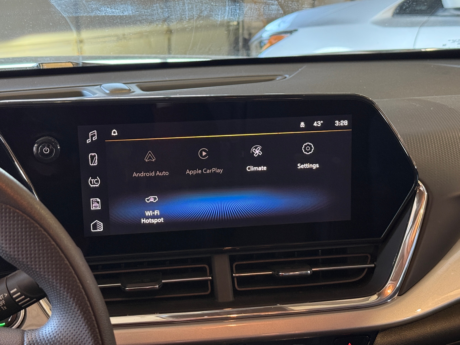 Thumbnail: 2025 Chevrolet Trax - 4