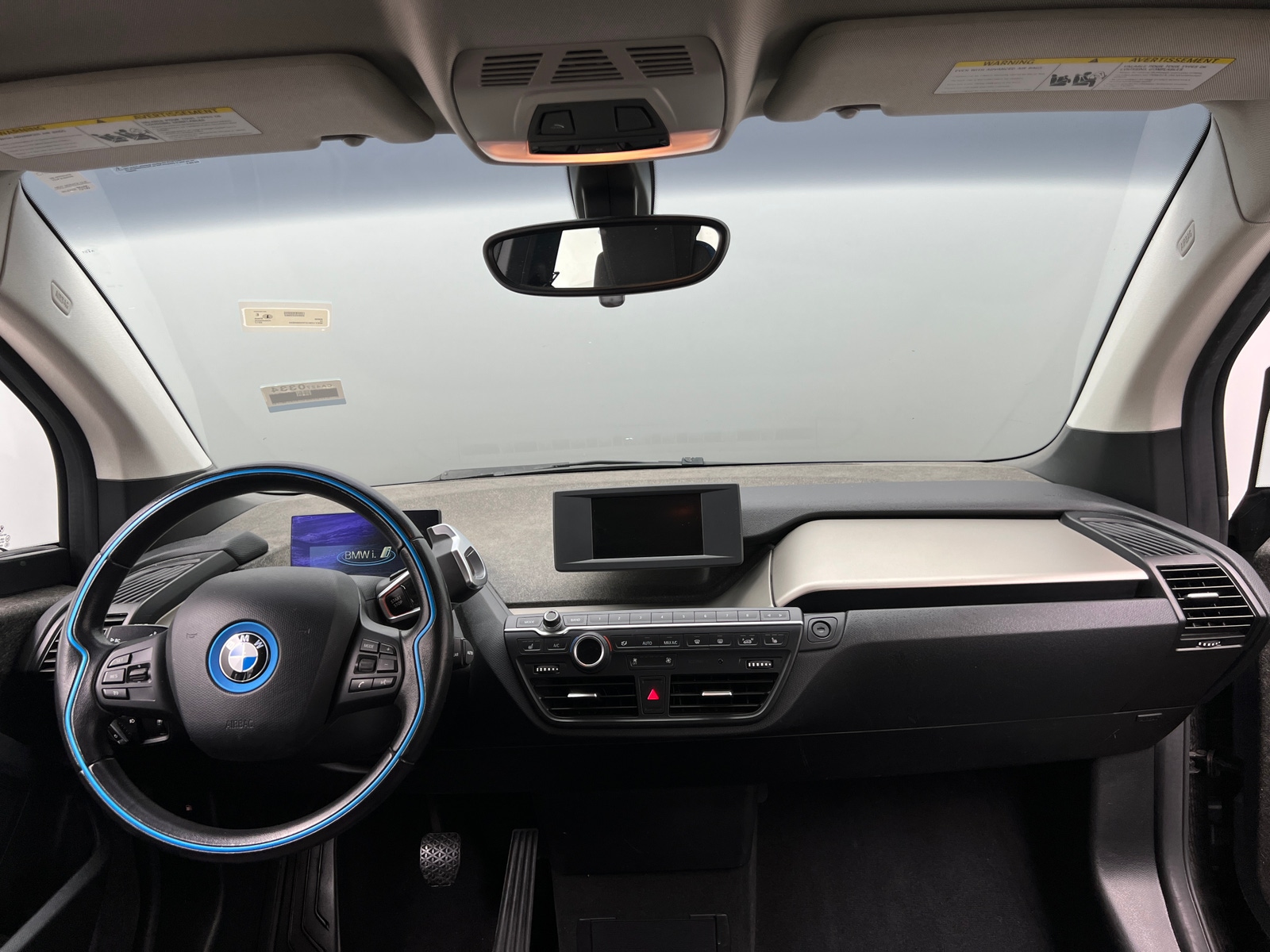 Thumbnail: 2017 BMW i3 - 3